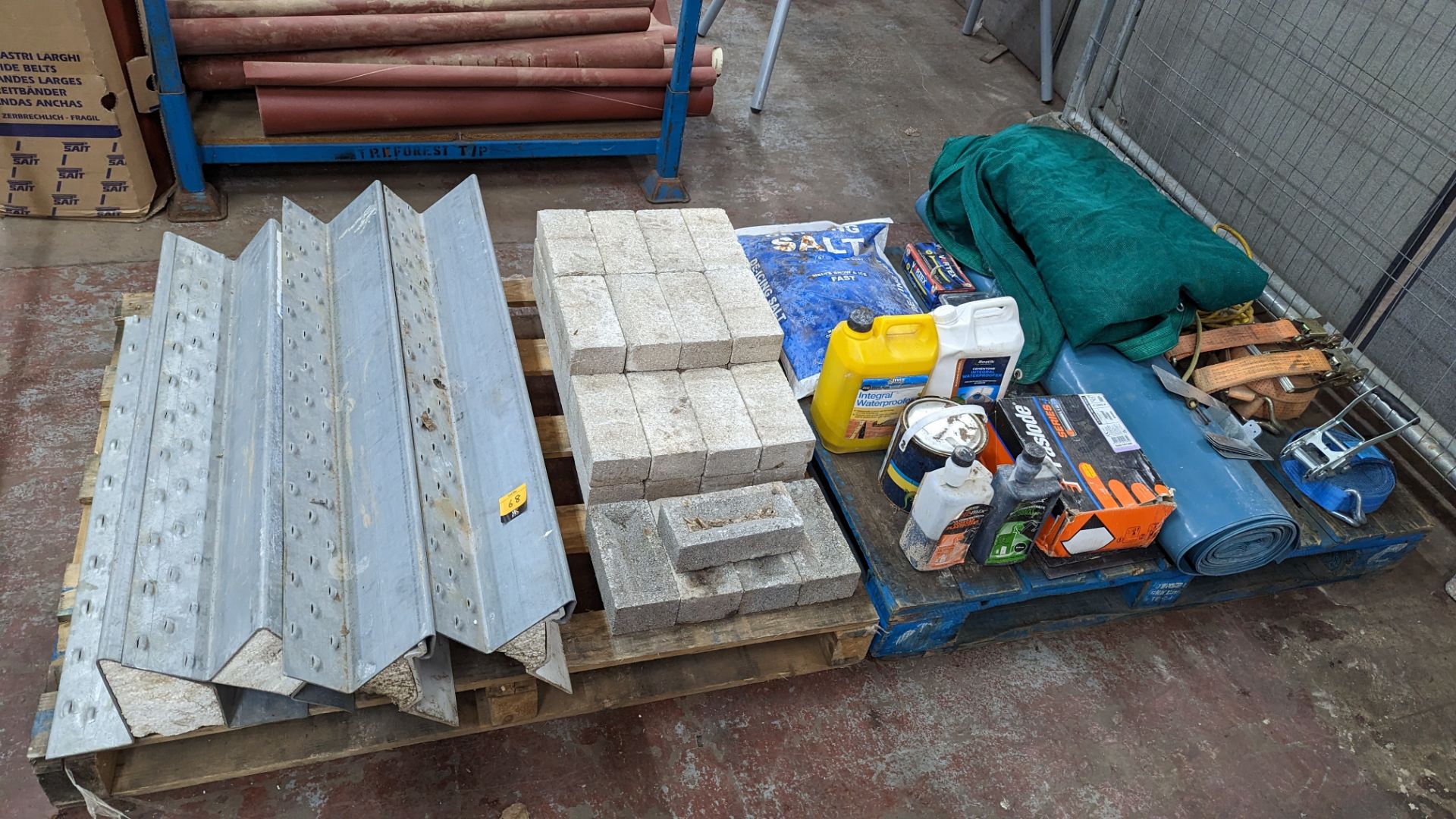 The contents of 2 pallets of miscellaneous items including bricks, brackets, consumables, ratchet st - Image 2 of 11