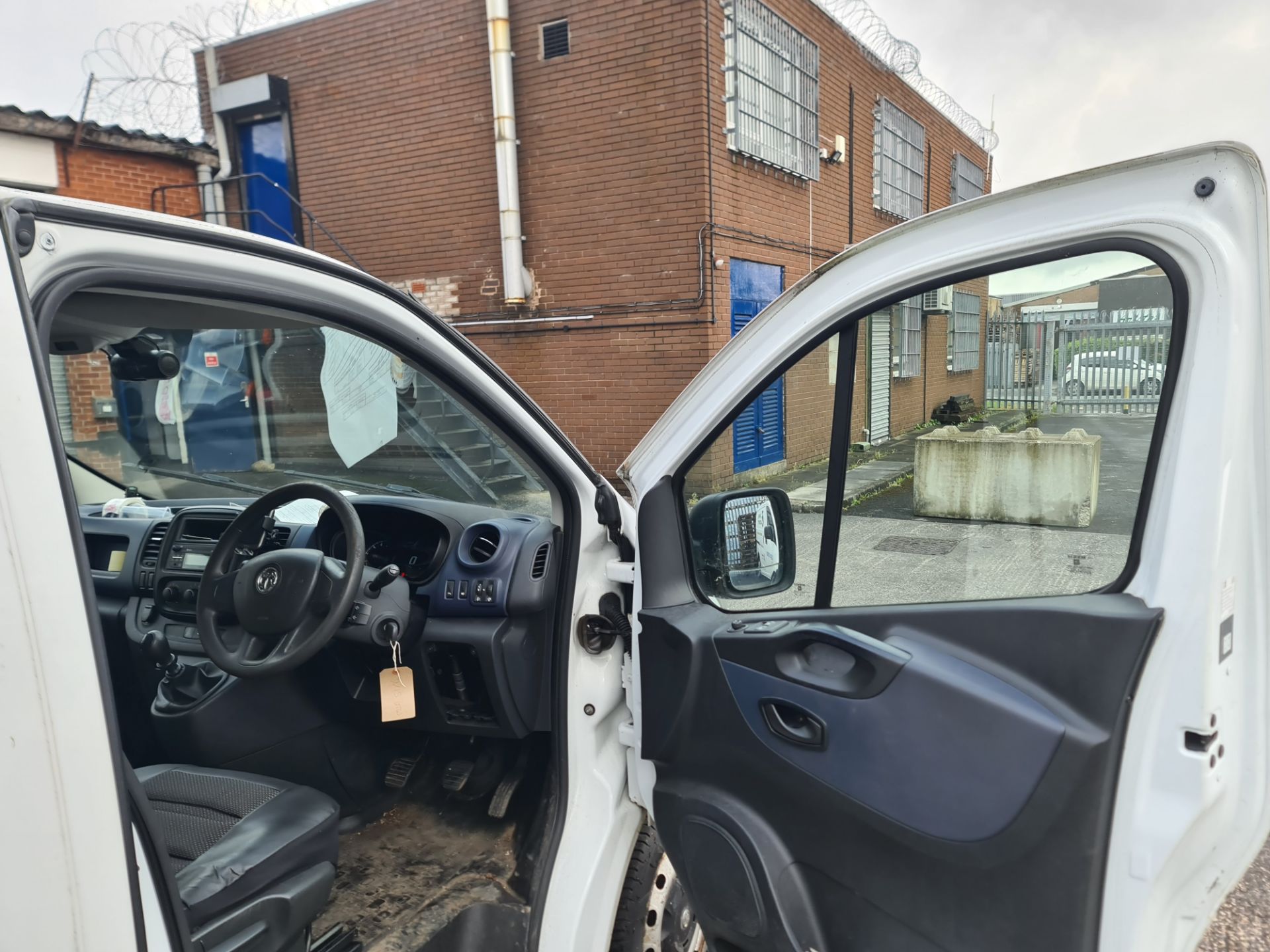 2015 Vauxhall Vivaro 2900 CDTi panel van - Image 10 of 81