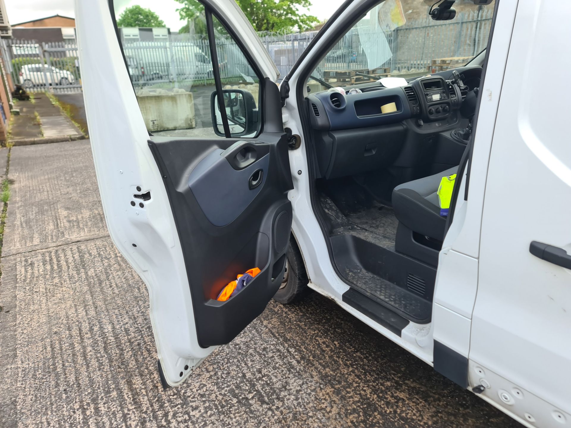 2015 Vauxhall Vivaro 2900 CDTi panel van - Image 51 of 81