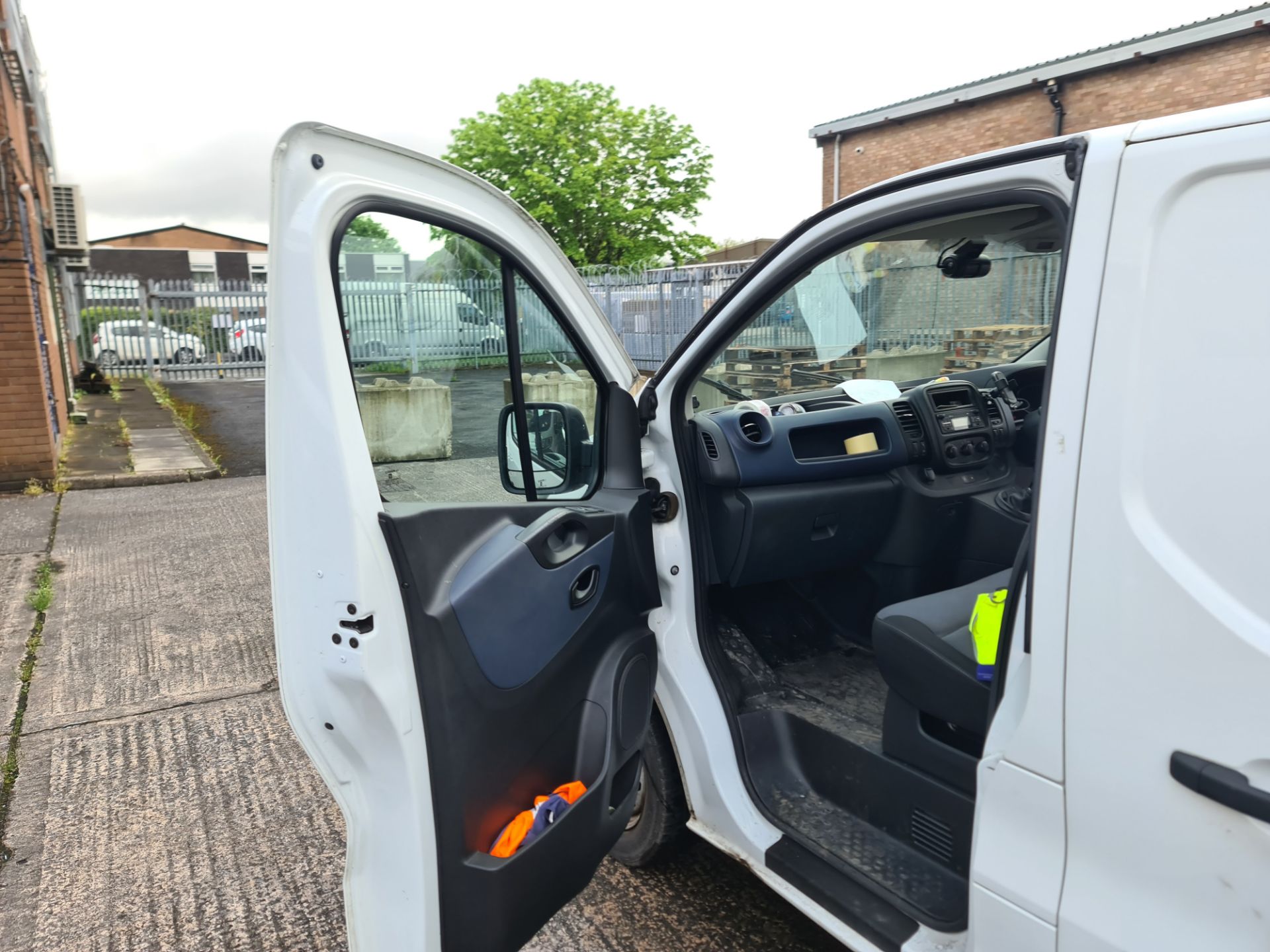 2015 Vauxhall Vivaro 2900 CDTi panel van - Image 52 of 81