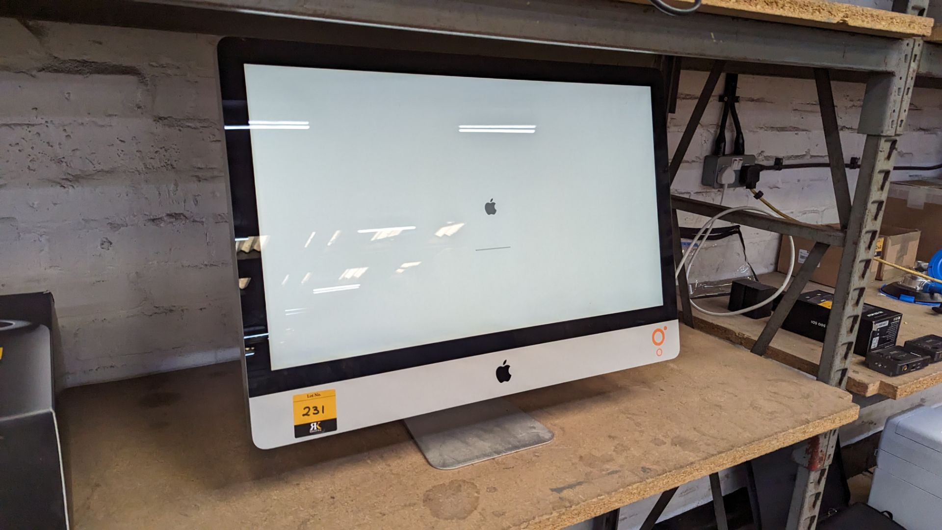 27" Apple iMac model A1312, EMC no. 2429 - Image 9 of 10