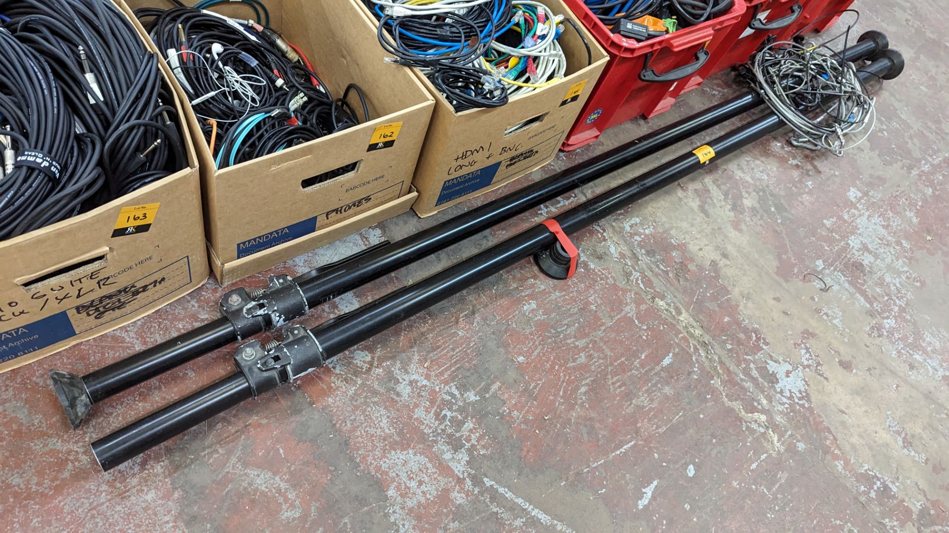 2 off extending poles with quantity of metal cable & clips - Image 2 of 8