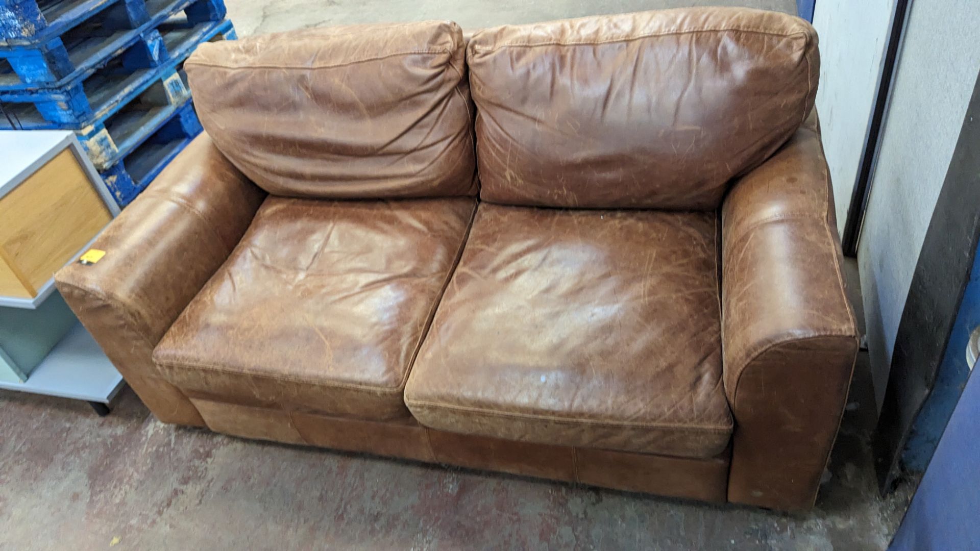 Brown leather sofa - Image 2 of 6