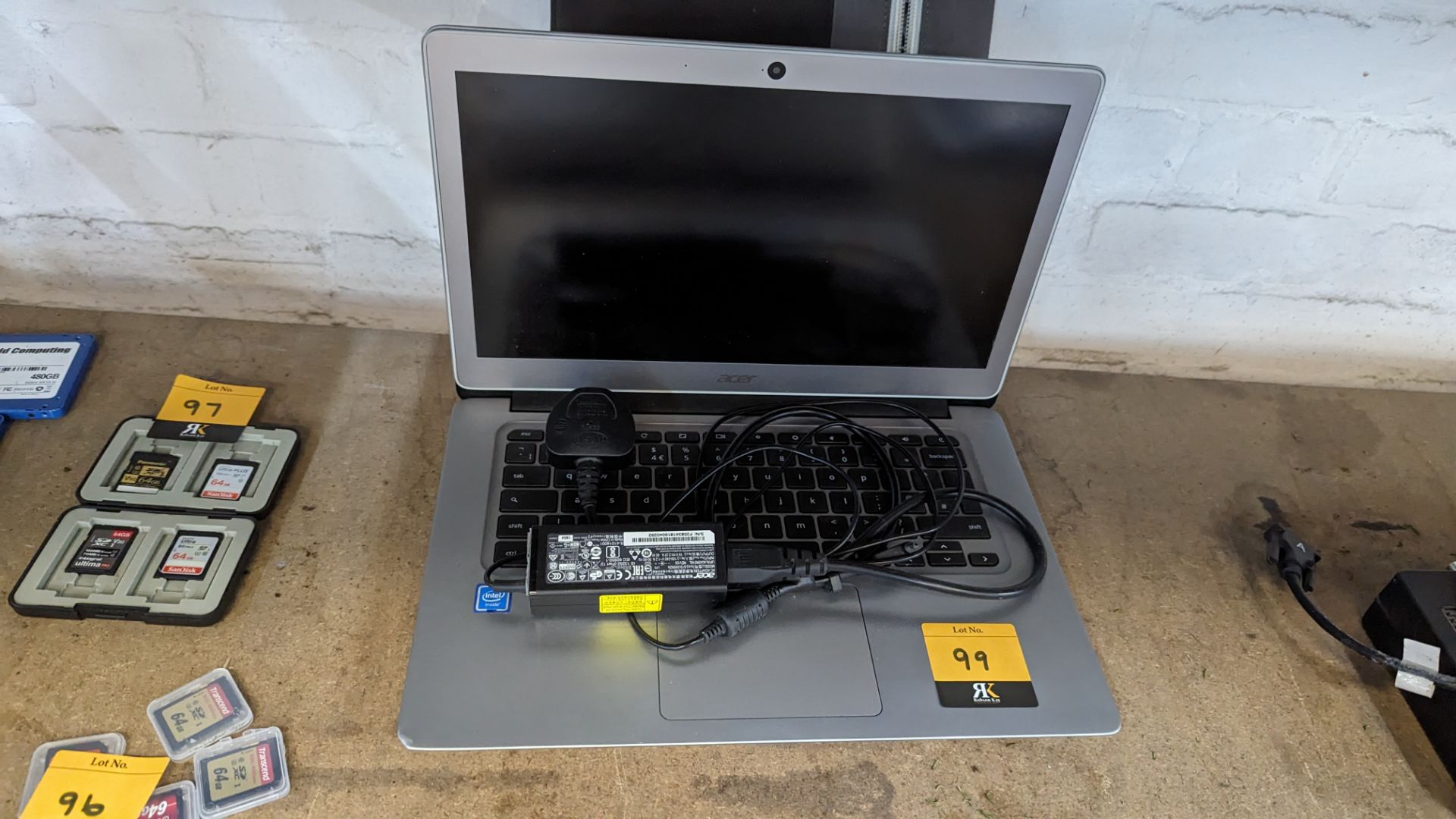 Acer Chromebook including power pack/charger & carry sleeve