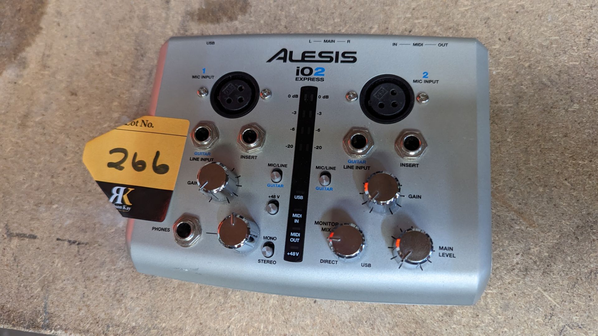 Alesis IO2 Express - Image 4 of 7