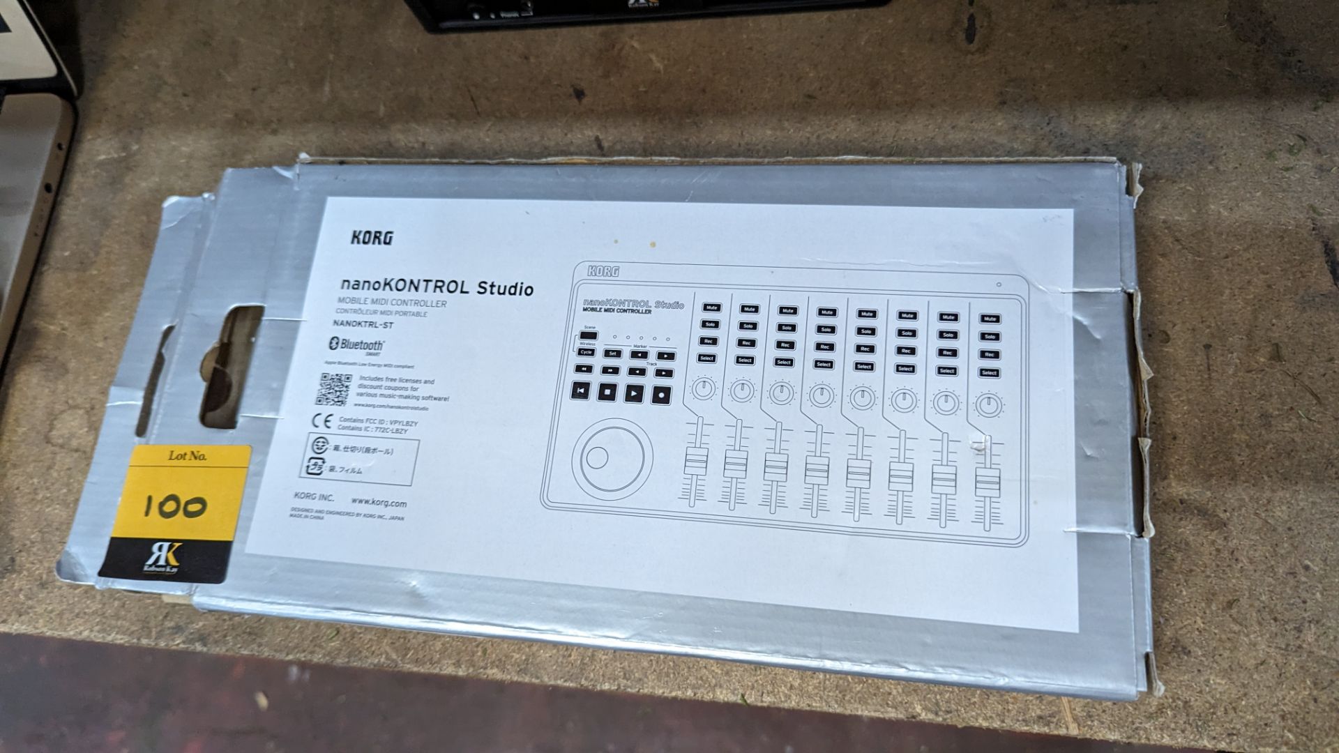 Korg nanoKONTROL studio USB & Bluetooth mobile midi controller including box - Image 8 of 8