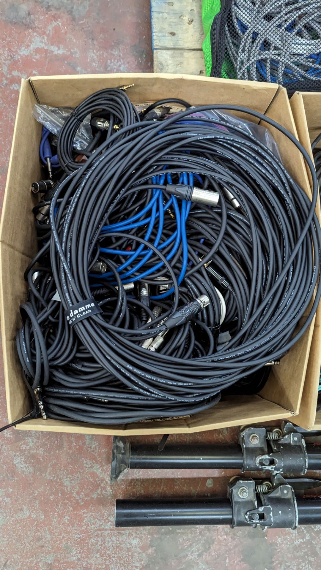 Box of XLR to 1/4" jack cables, most Starquad - Image 4 of 8