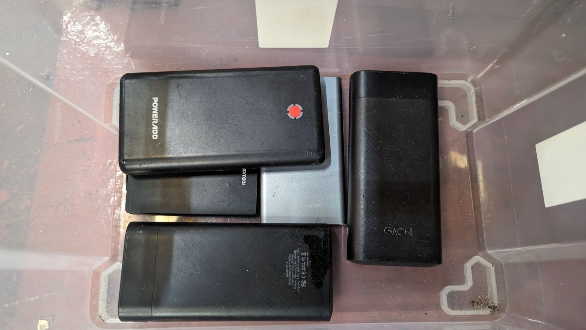 5 off portable power banks - Image 3 of 5
