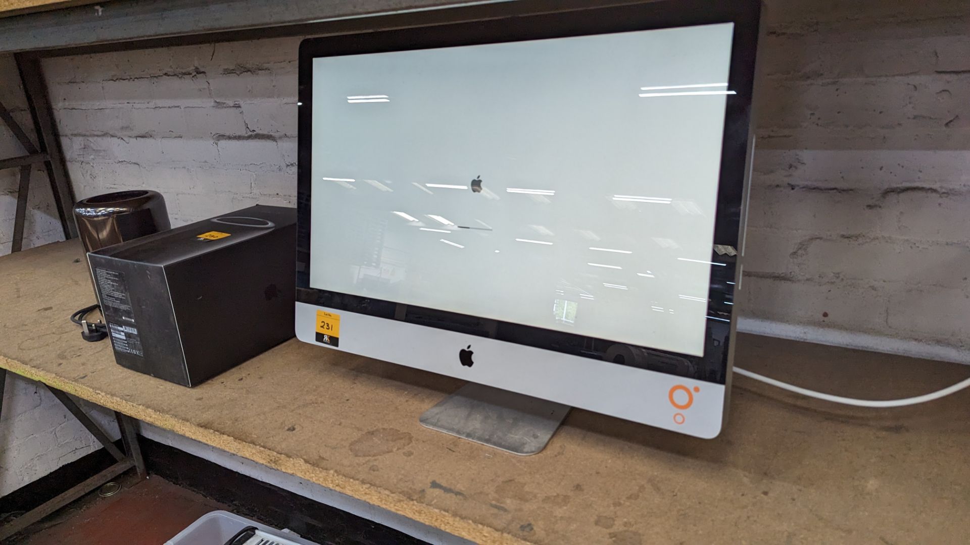 27" Apple iMac model A1312, EMC no. 2429