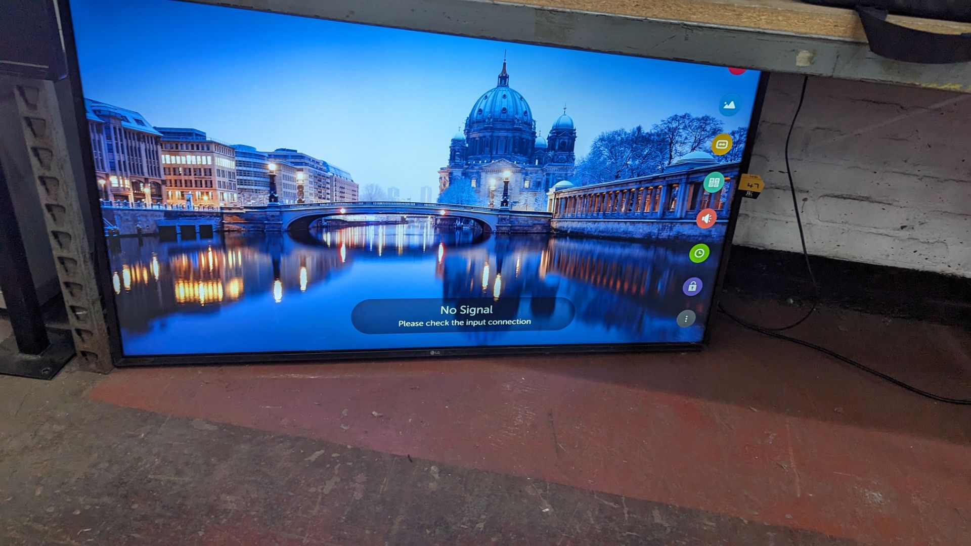 LG 55" widescreen TV model 55U5630V. NB no desk stand or remote control - Image 10 of 13