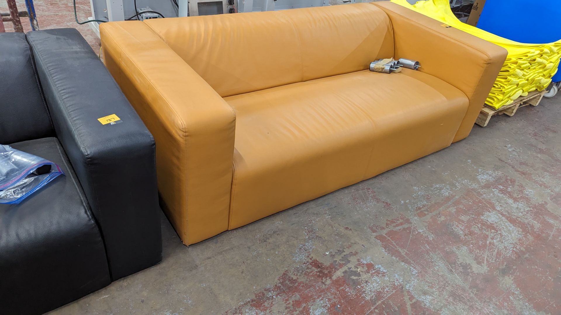 Tan leather/leather look sofa - Image 4 of 4