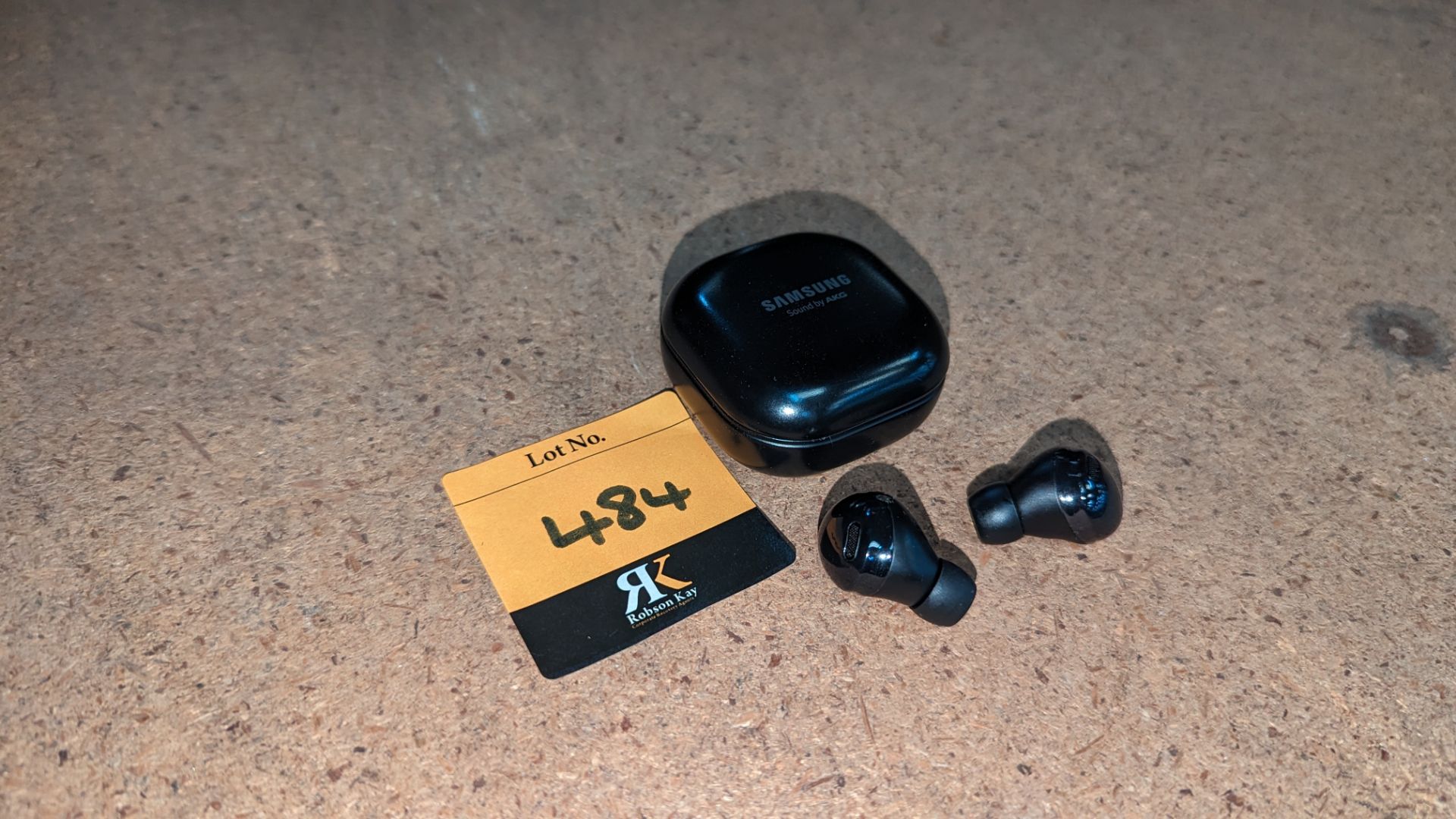 Samsung Galaxy Pro buds - no box or charger - Image 4 of 8