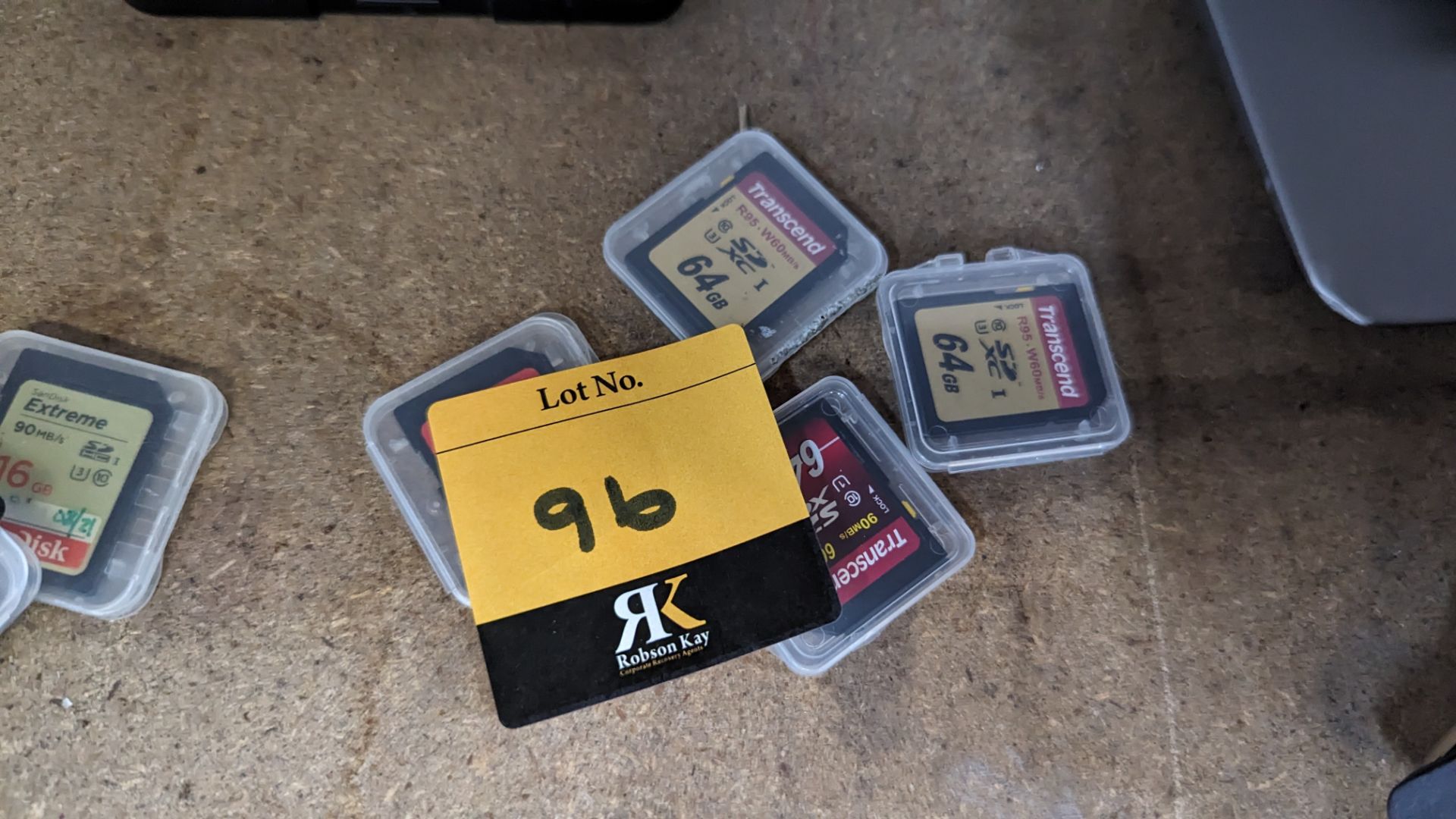 4 off Sandisk & Transcend 64Gb SD cards - Image 2 of 4