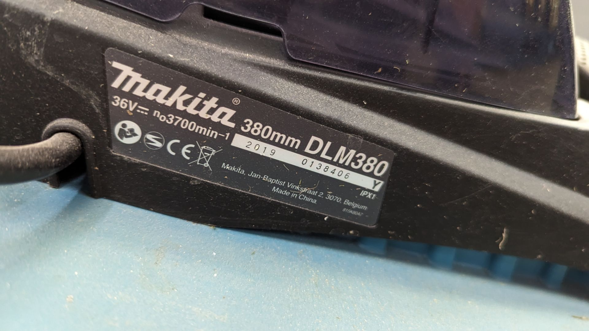 Makita 36V lawnmower. NB no batteries or charger - Image 12 of 12