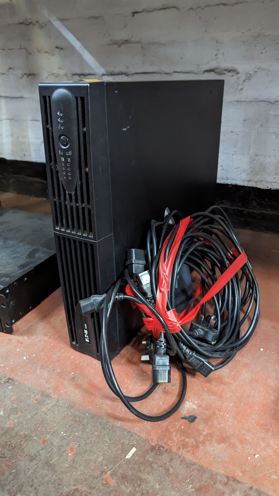 UPS system with cables - Image 5 of 12