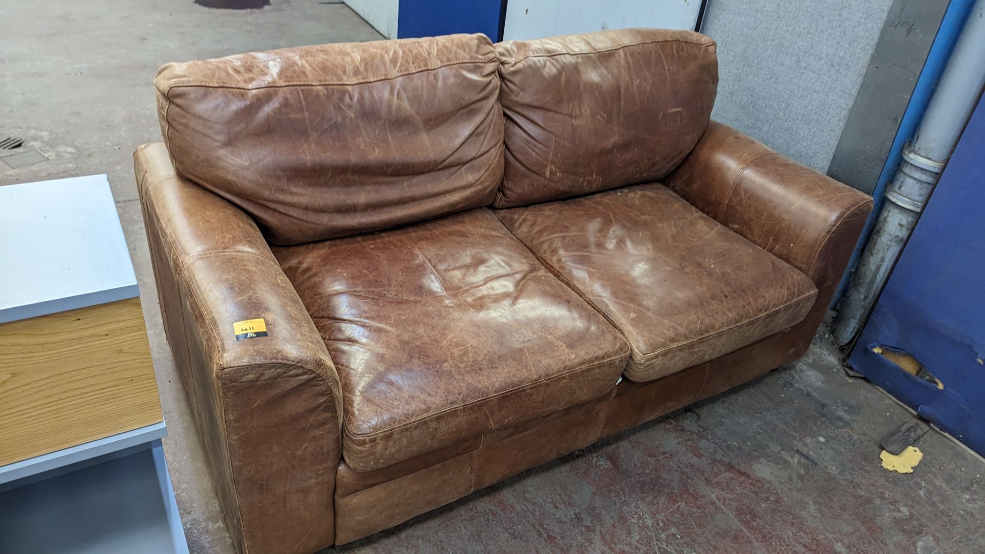 Brown leather sofa - Image 5 of 6