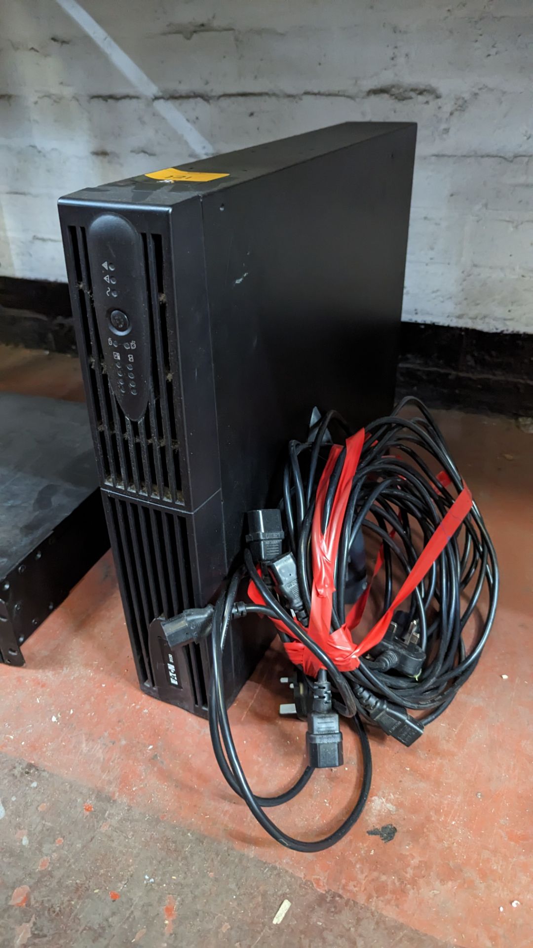UPS system with cables - Image 4 of 12