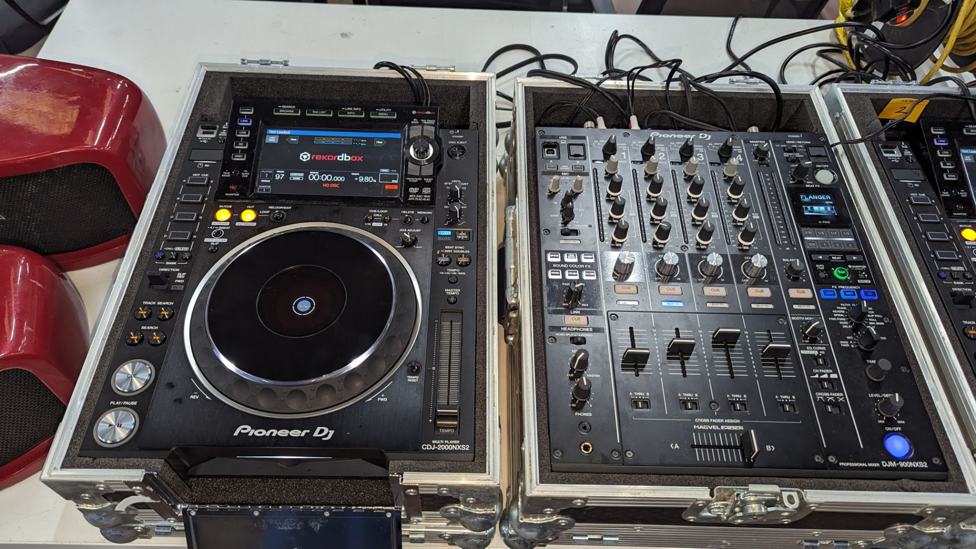 Pioneer Pro DJ package: DJM-900NXS2 Mixer & 2x DJM-900NXS2 multi players - Image 55 of 55