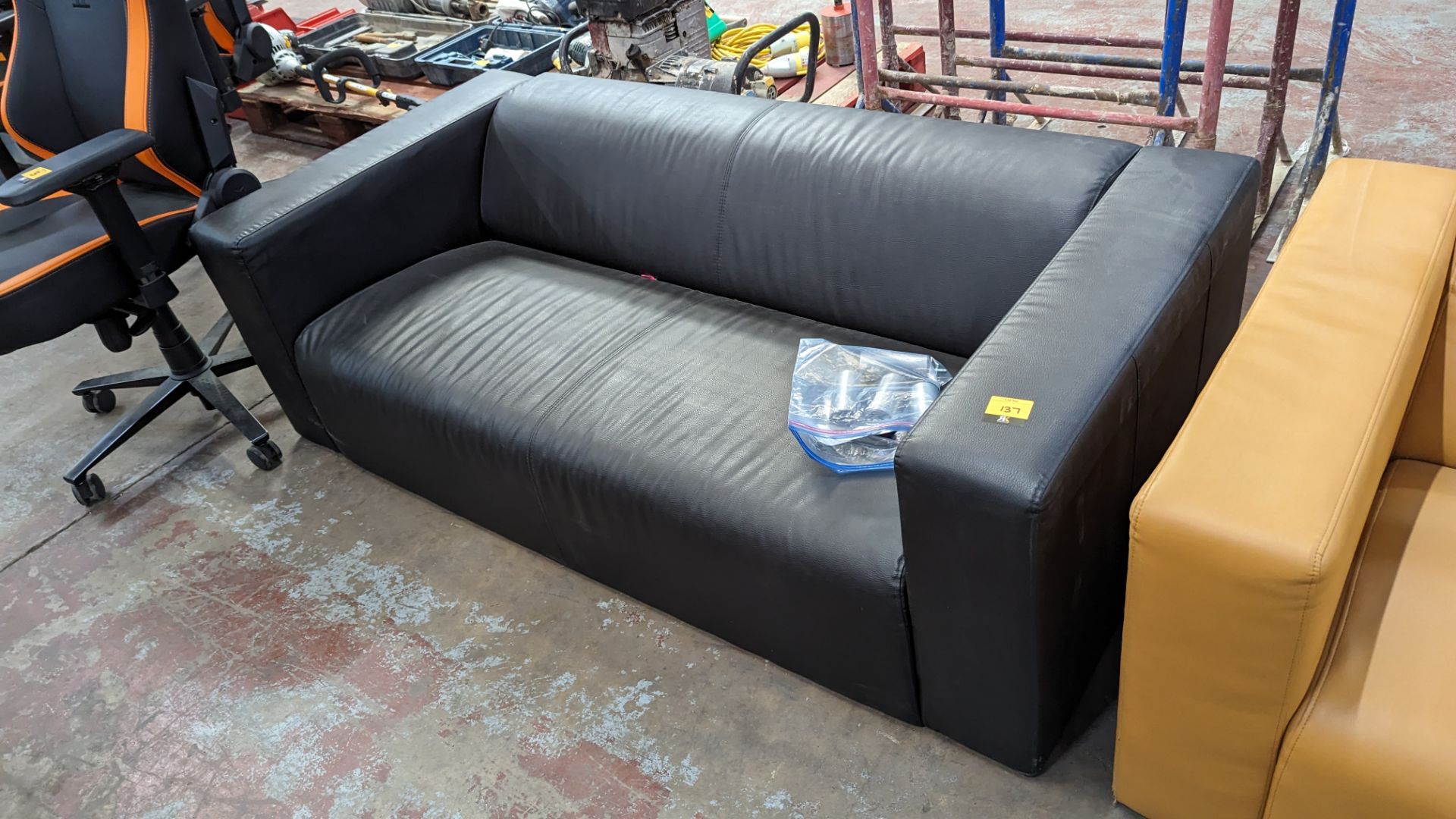 Black leather/leather look sofa - Image 2 of 4