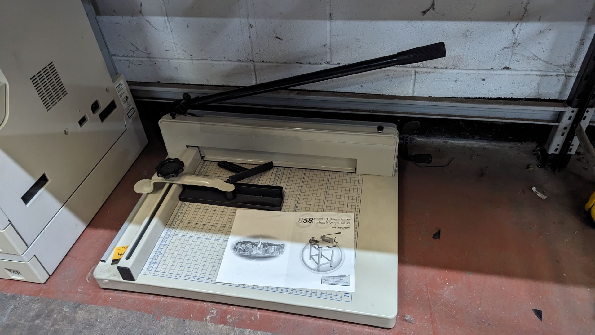 A3 paper cutter - Image 4 of 5