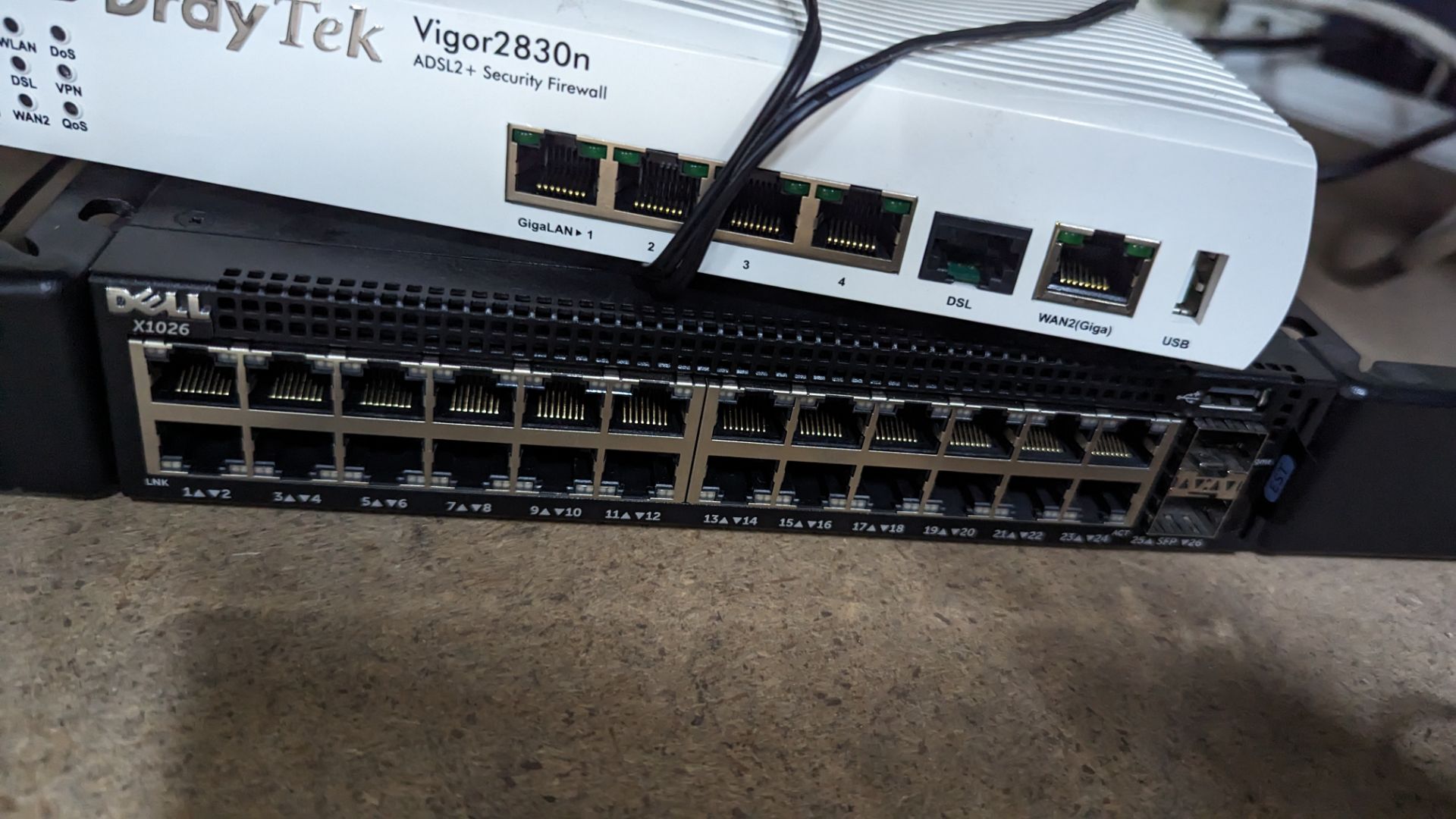 24 port switch with rack mounting ears plus Draytek Vigor 2830N modem/firewall - Image 3 of 5