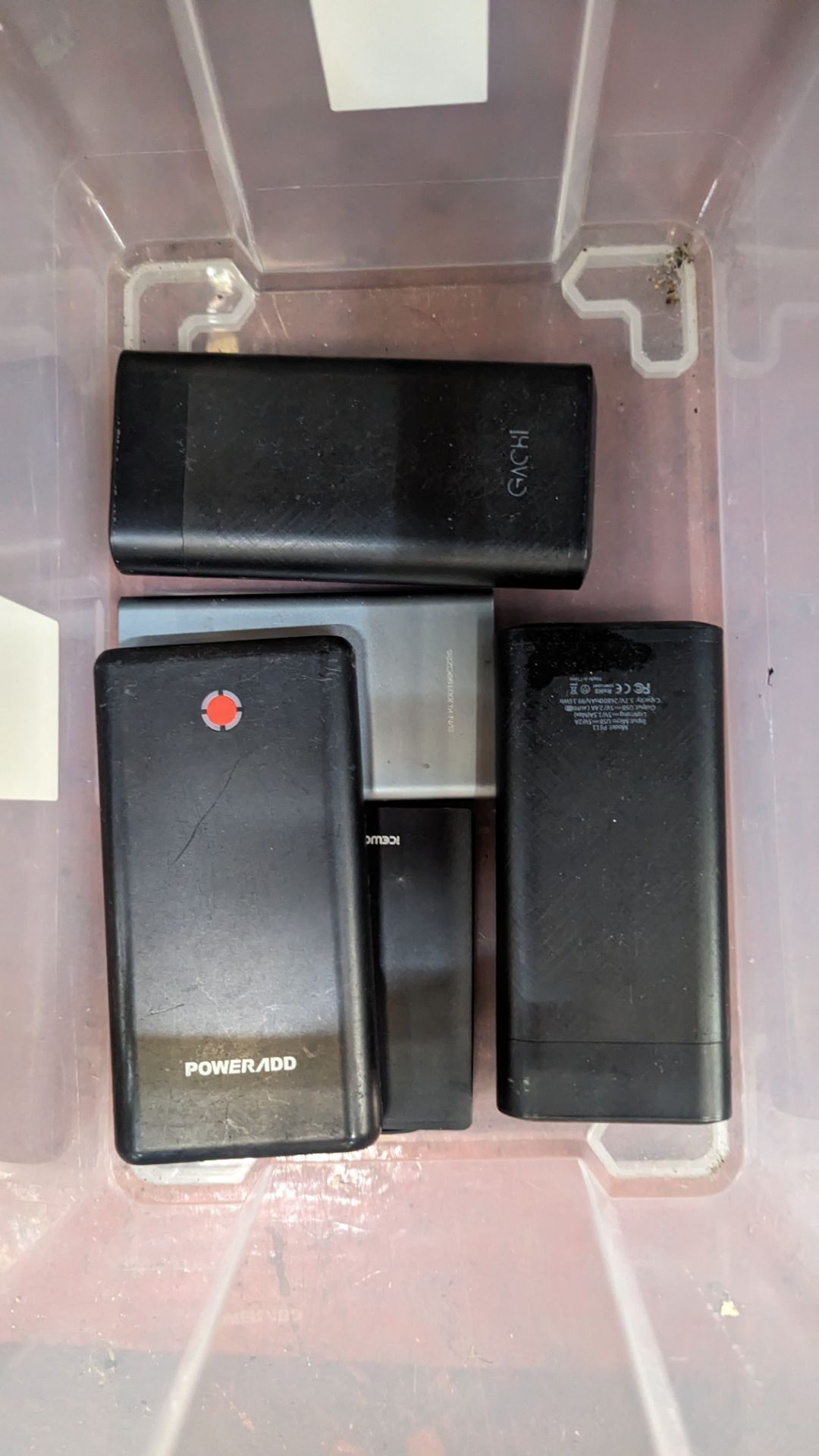 5 off portable power banks - Image 2 of 5