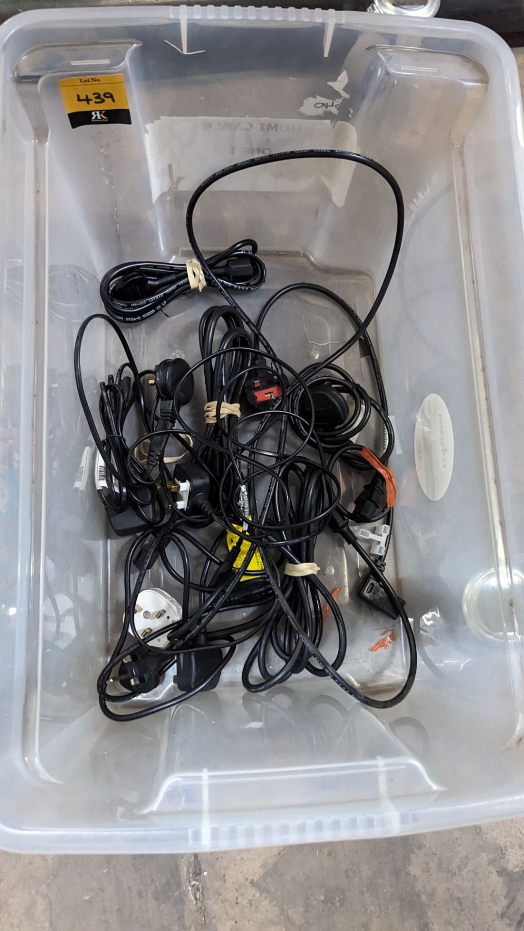 The contents of 2 crates of electric & computer cable including mice & IT related items - Image 3 of 4