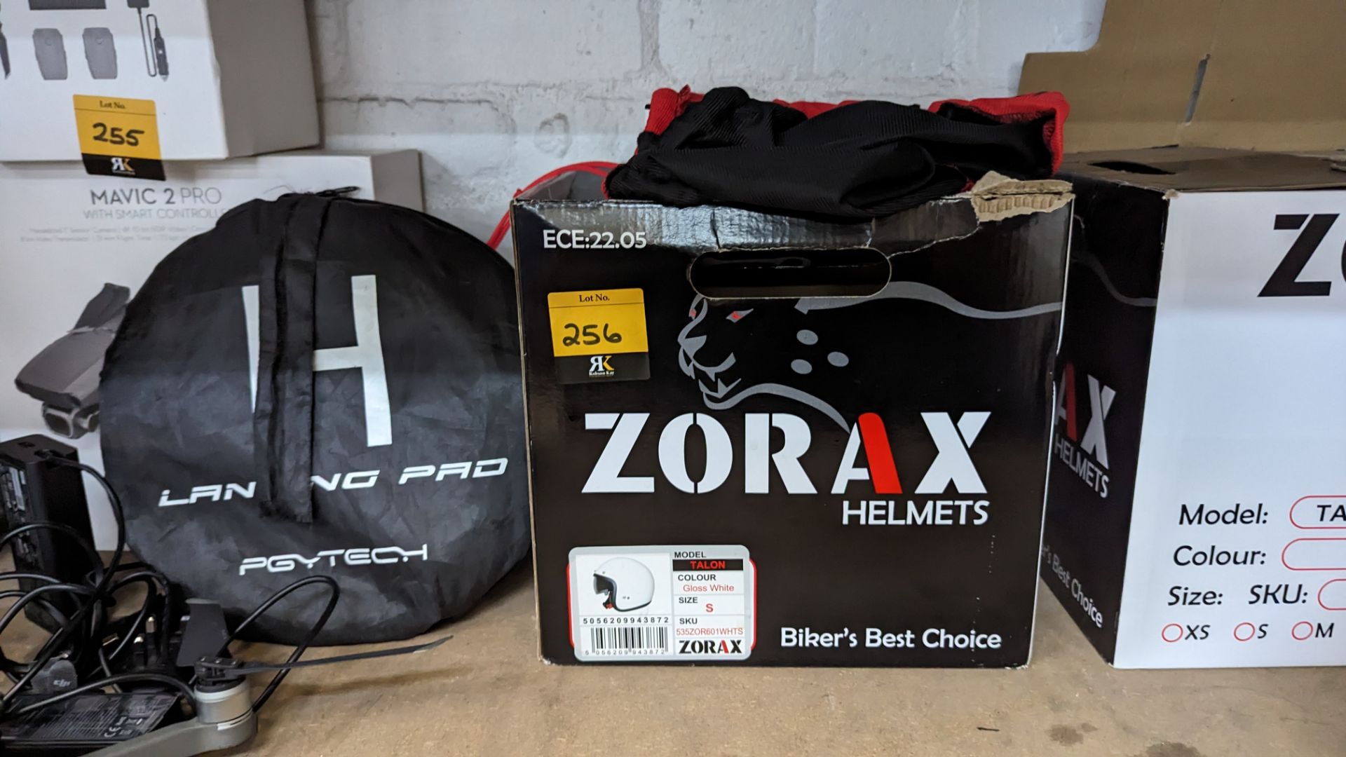 2 off Zorax Talon helmets, individually boxed, sizes small & medium - Image 9 of 12