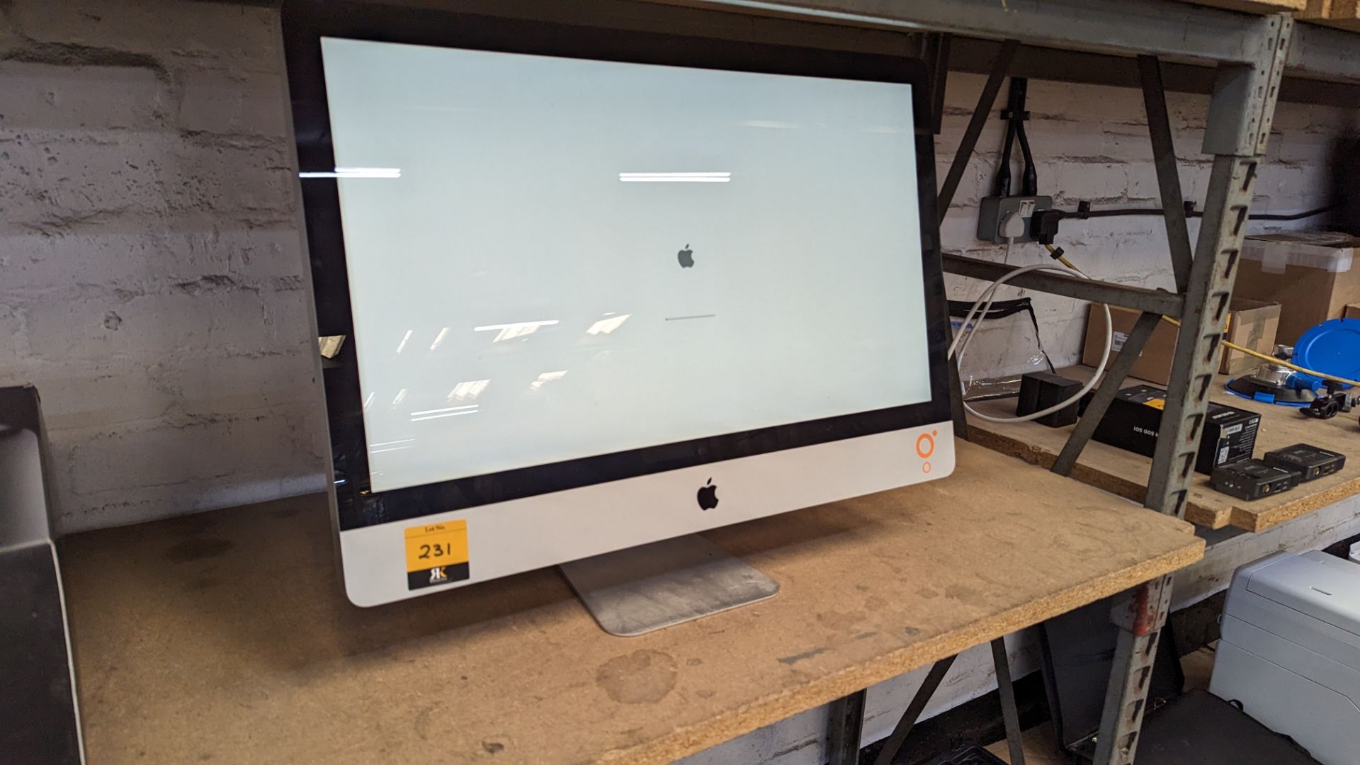 27" Apple iMac model A1312, EMC no. 2429 - Image 10 of 10