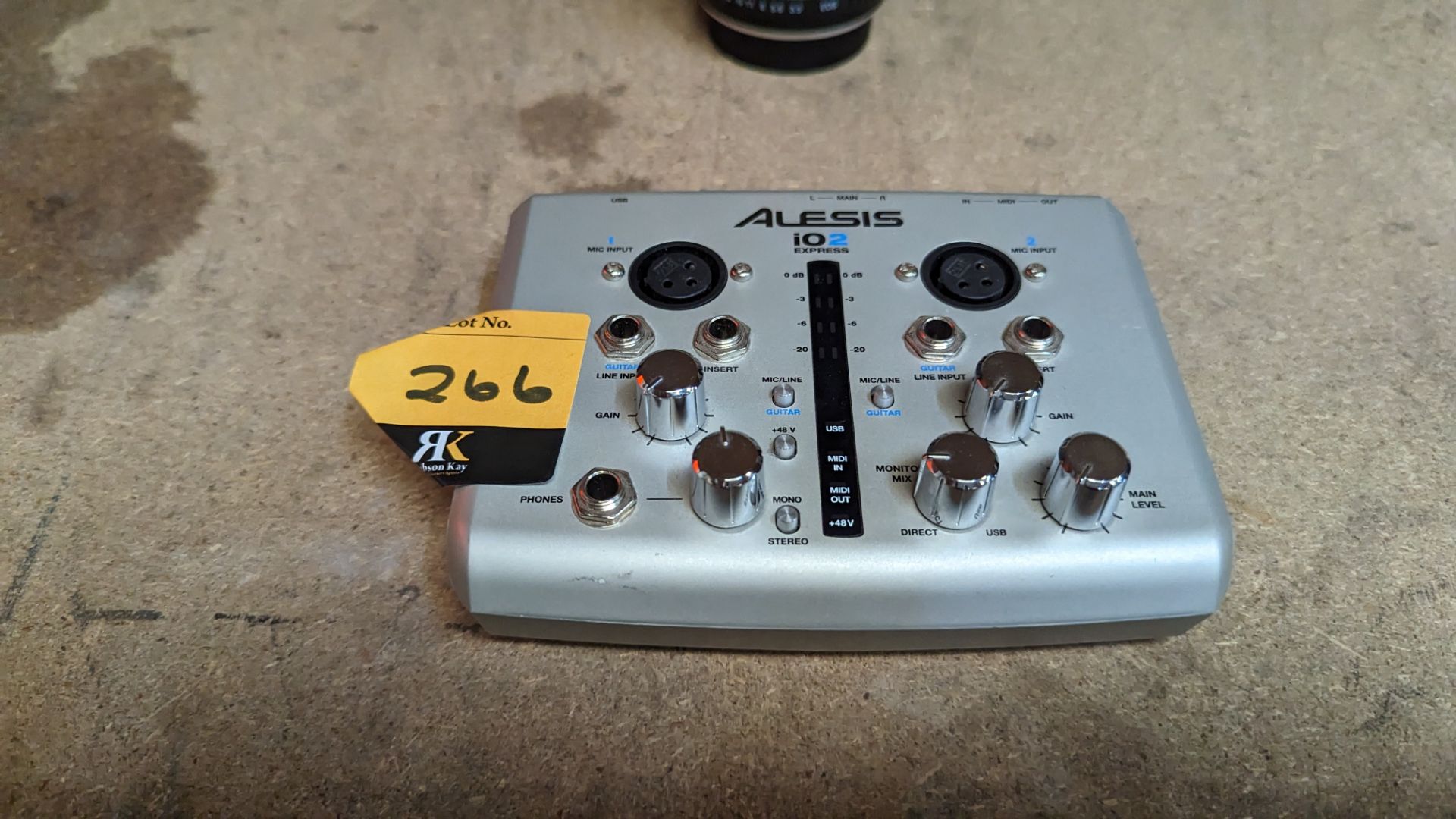 Alesis IO2 Express