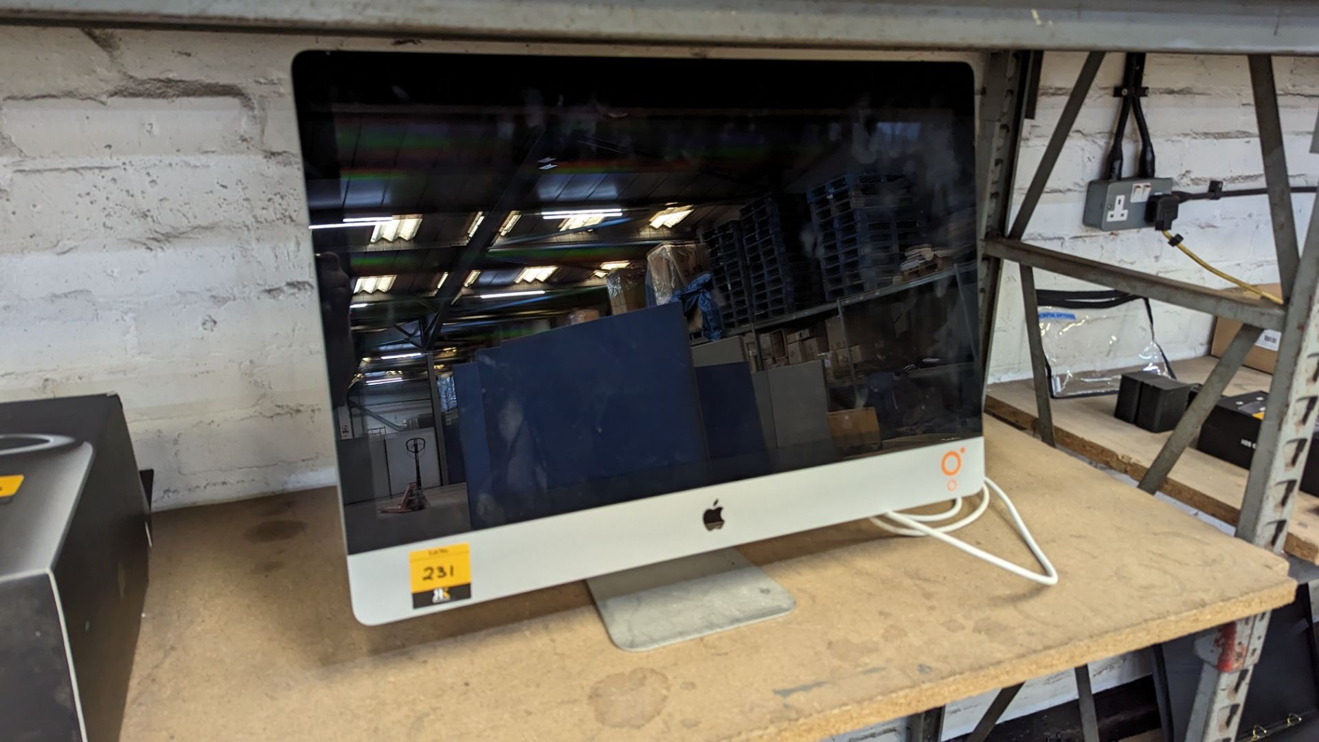 27" Apple iMac model A1312, EMC no. 2429 - Image 3 of 10