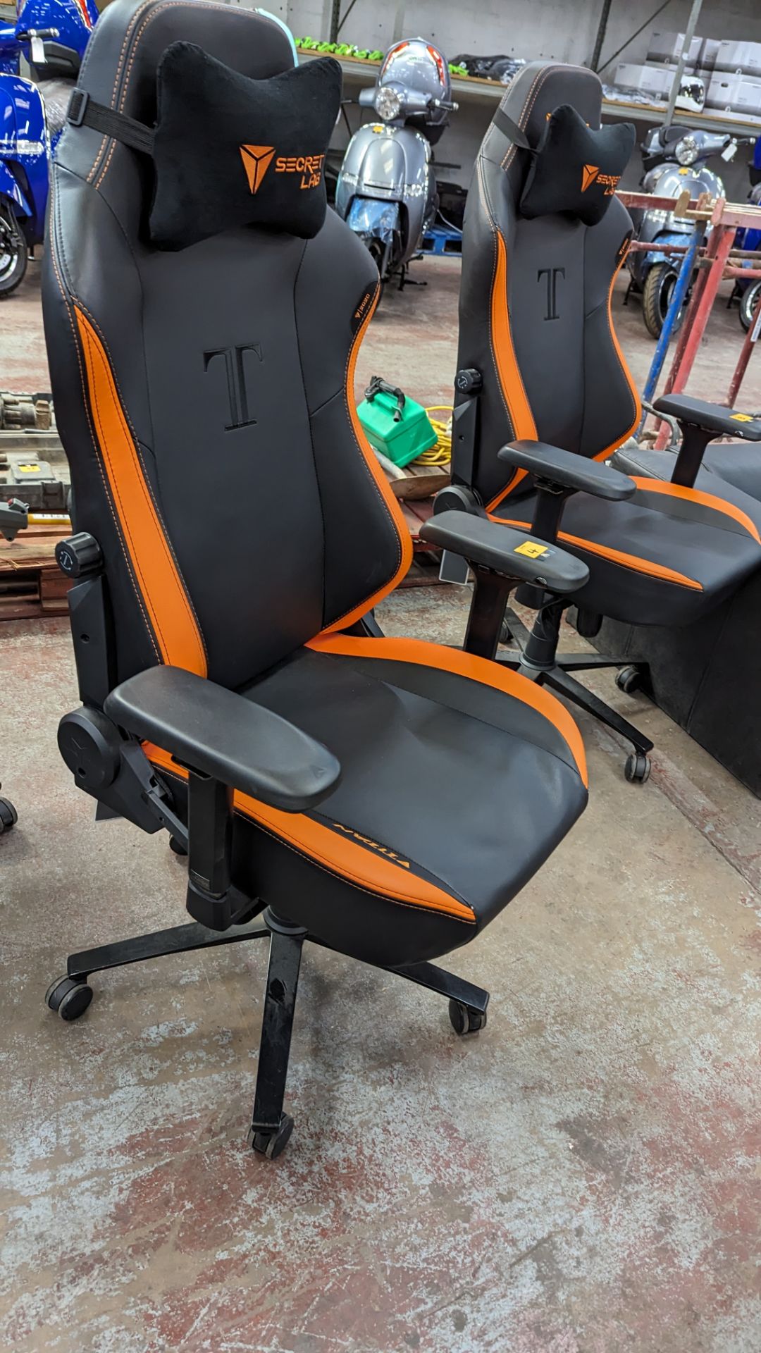 Secretlab Titan 2020 gaming chair - Image 4 of 13