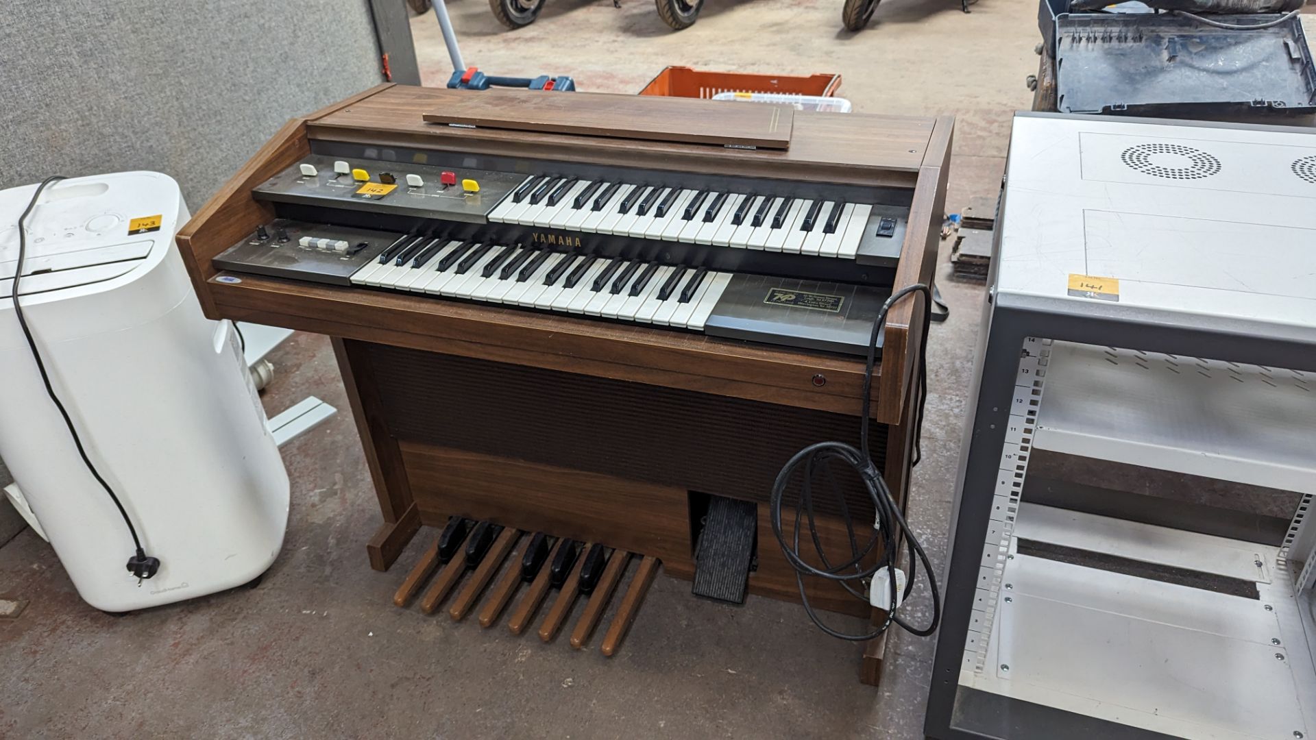 Hammond/Bontempi Yamaha organ - Image 2 of 6