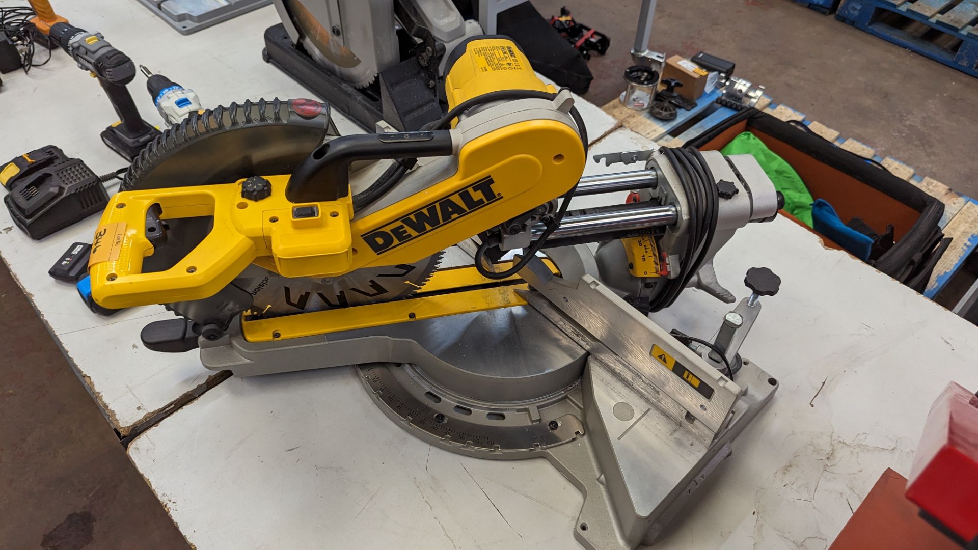 DeWalt pulldown mitre saw model DWS780 - Image 11 of 12