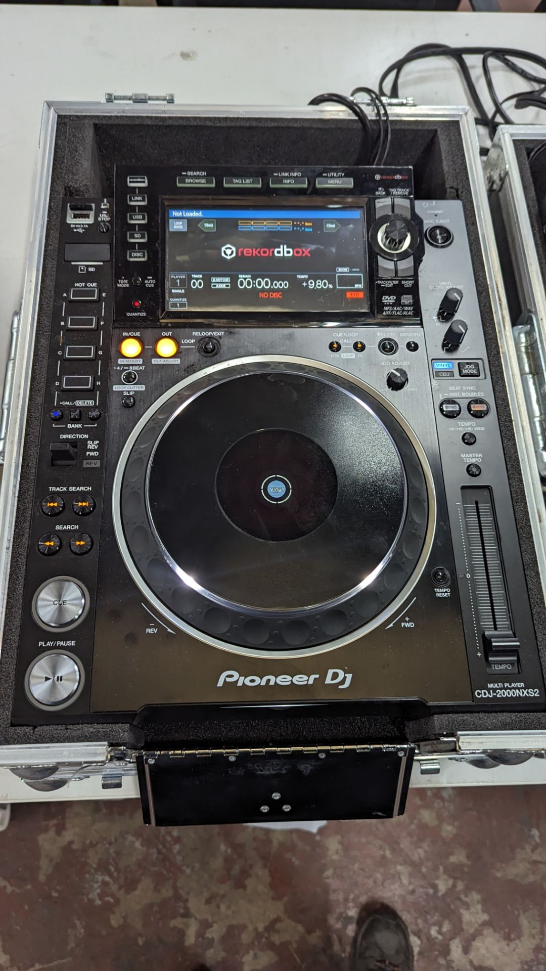 Pioneer Pro DJ package: DJM-900NXS2 Mixer & 2x DJM-900NXS2 multi players - Image 7 of 55