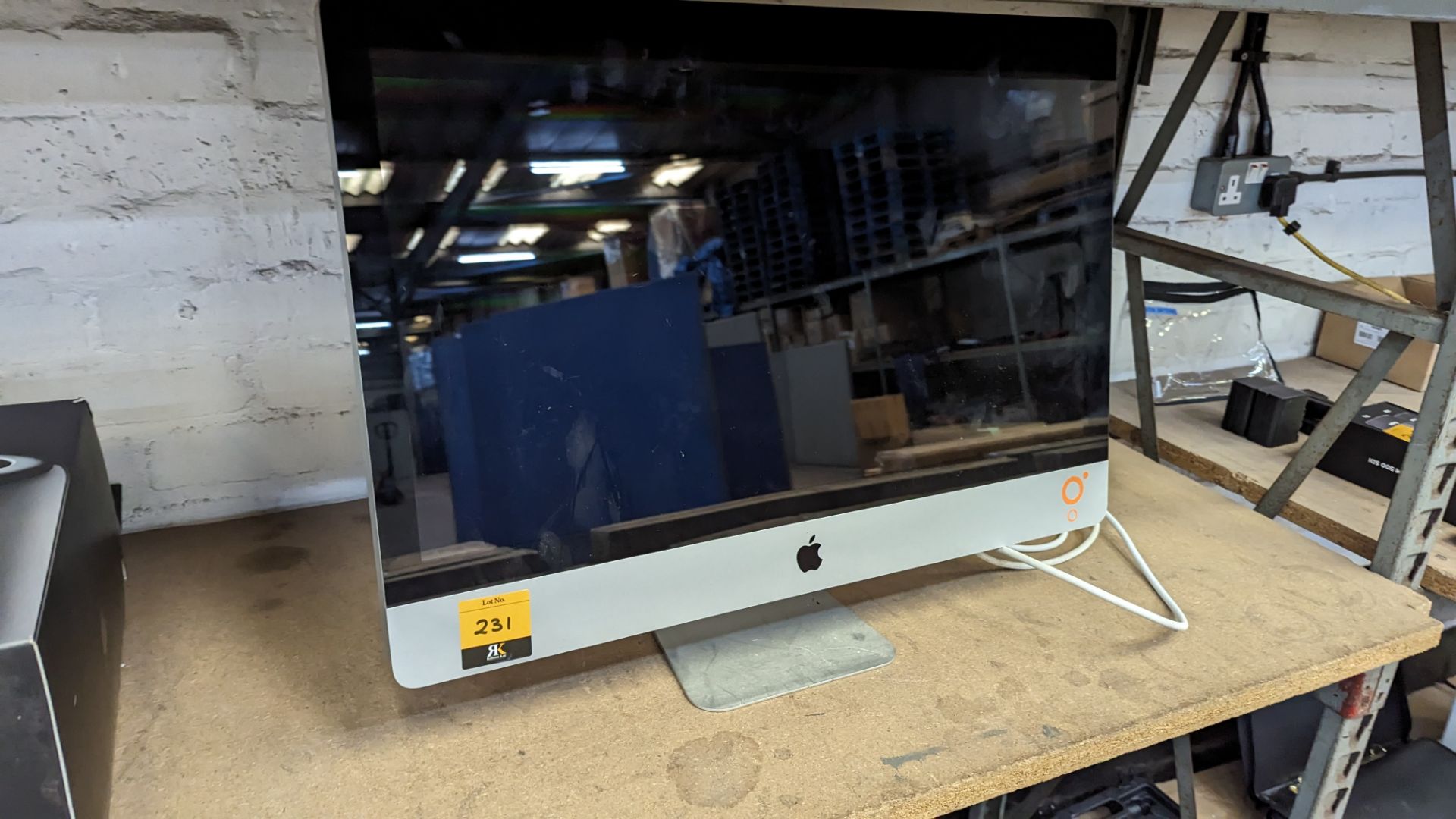 27" Apple iMac model A1312, EMC no. 2429 - Image 2 of 10