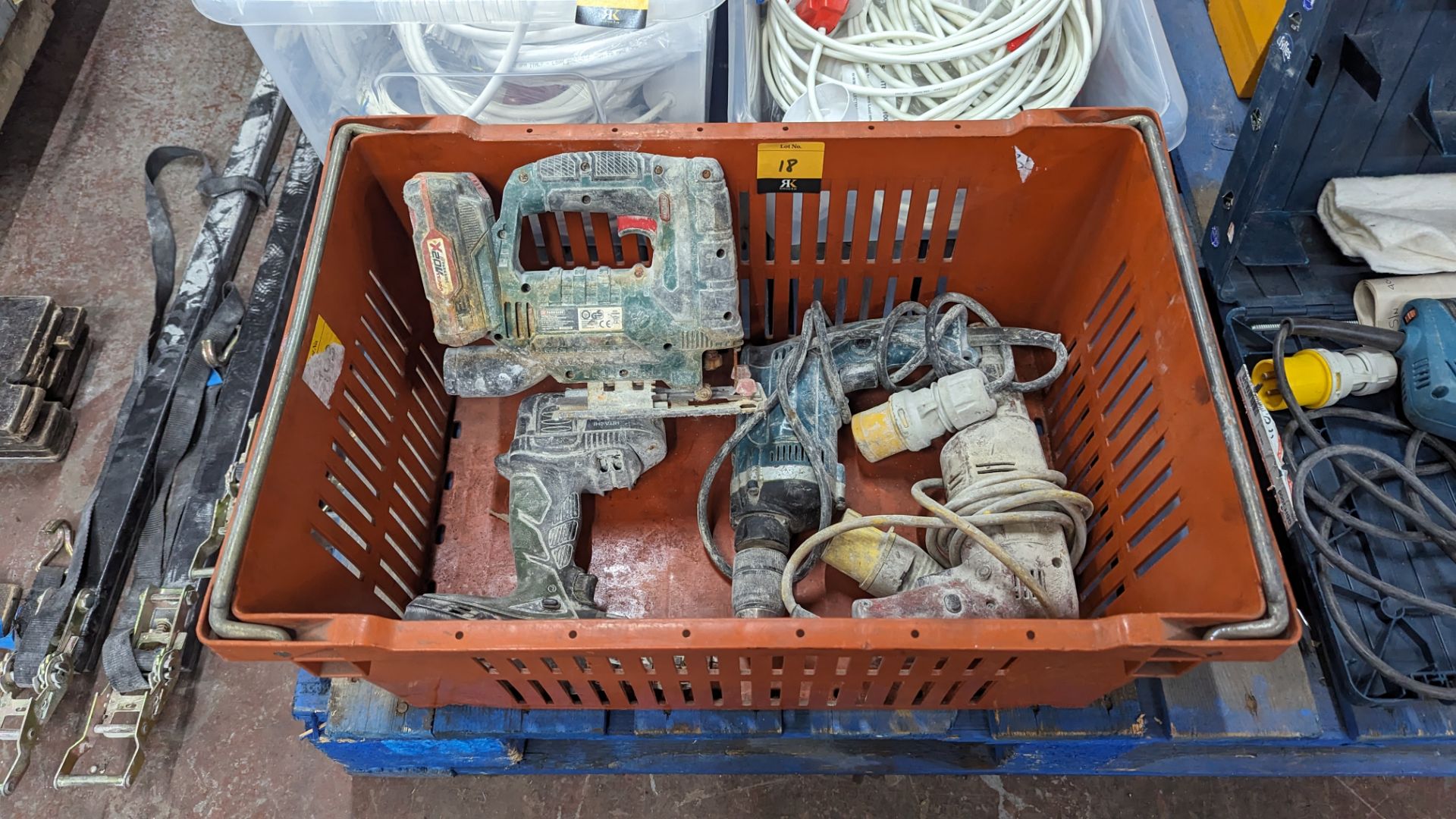 The contents of a crate of assorted power tools including 110V & cordless - Image 2 of 8