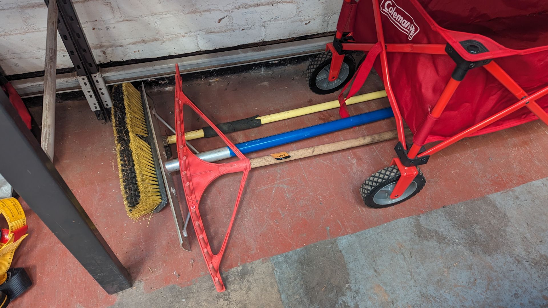 Mixed lot comprising Coleman folding trolley plus 3 long handled gardening implements - Image 3 of 4