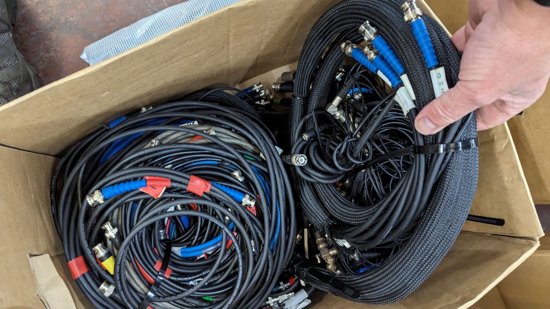 Box of assorted BNC cables - Image 6 of 10