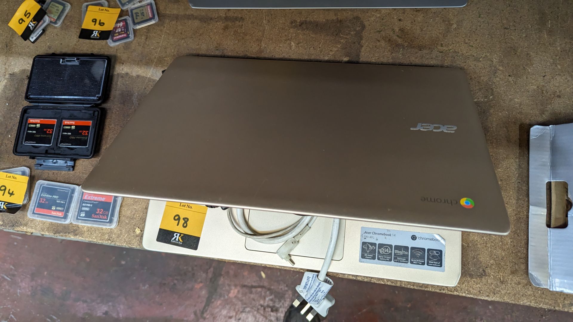 Acer Chromebook 14 including 2 off power supplies/chargers - Image 8 of 9