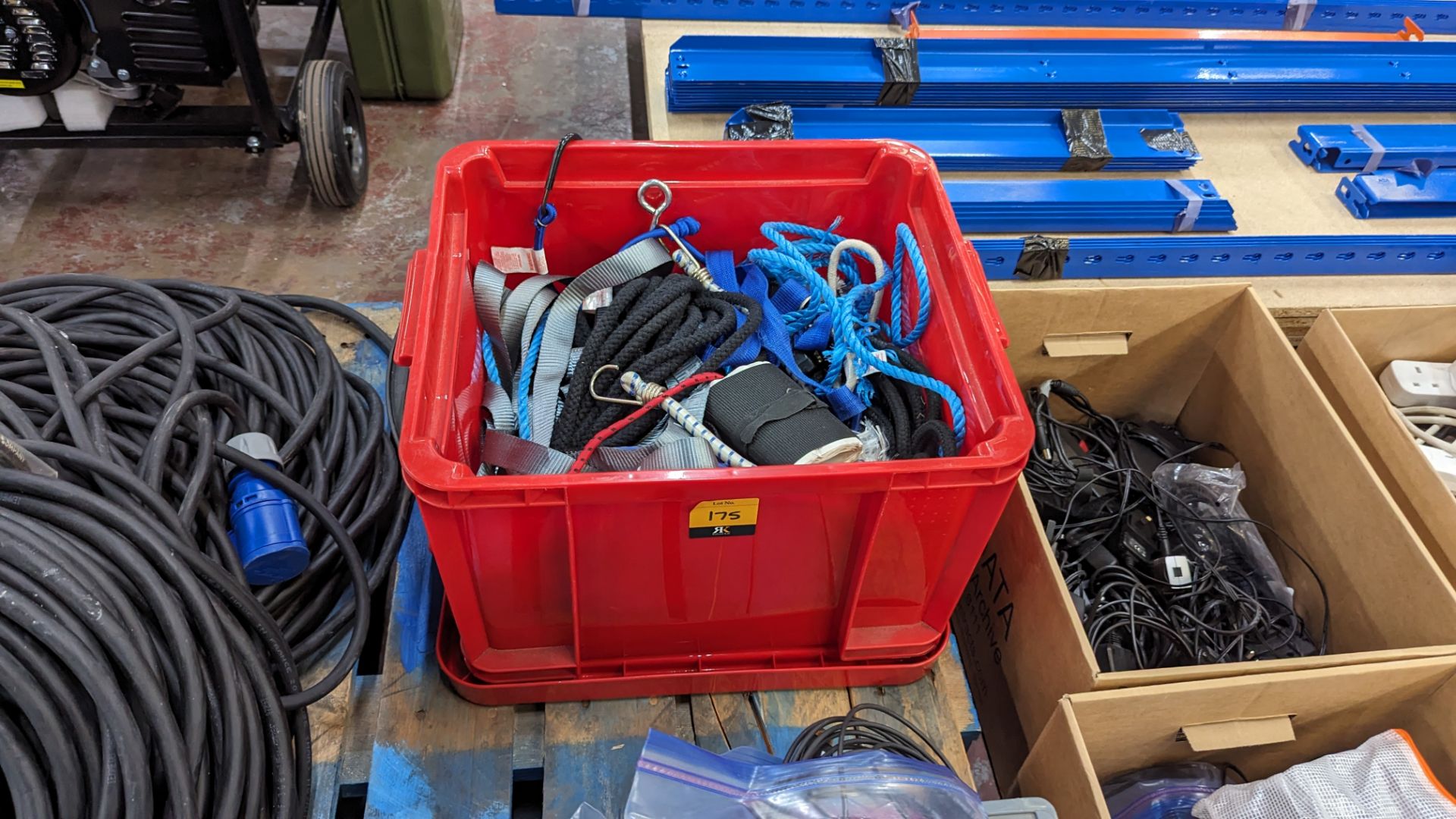 Box of ratchet straps, bungee cords & Velcro