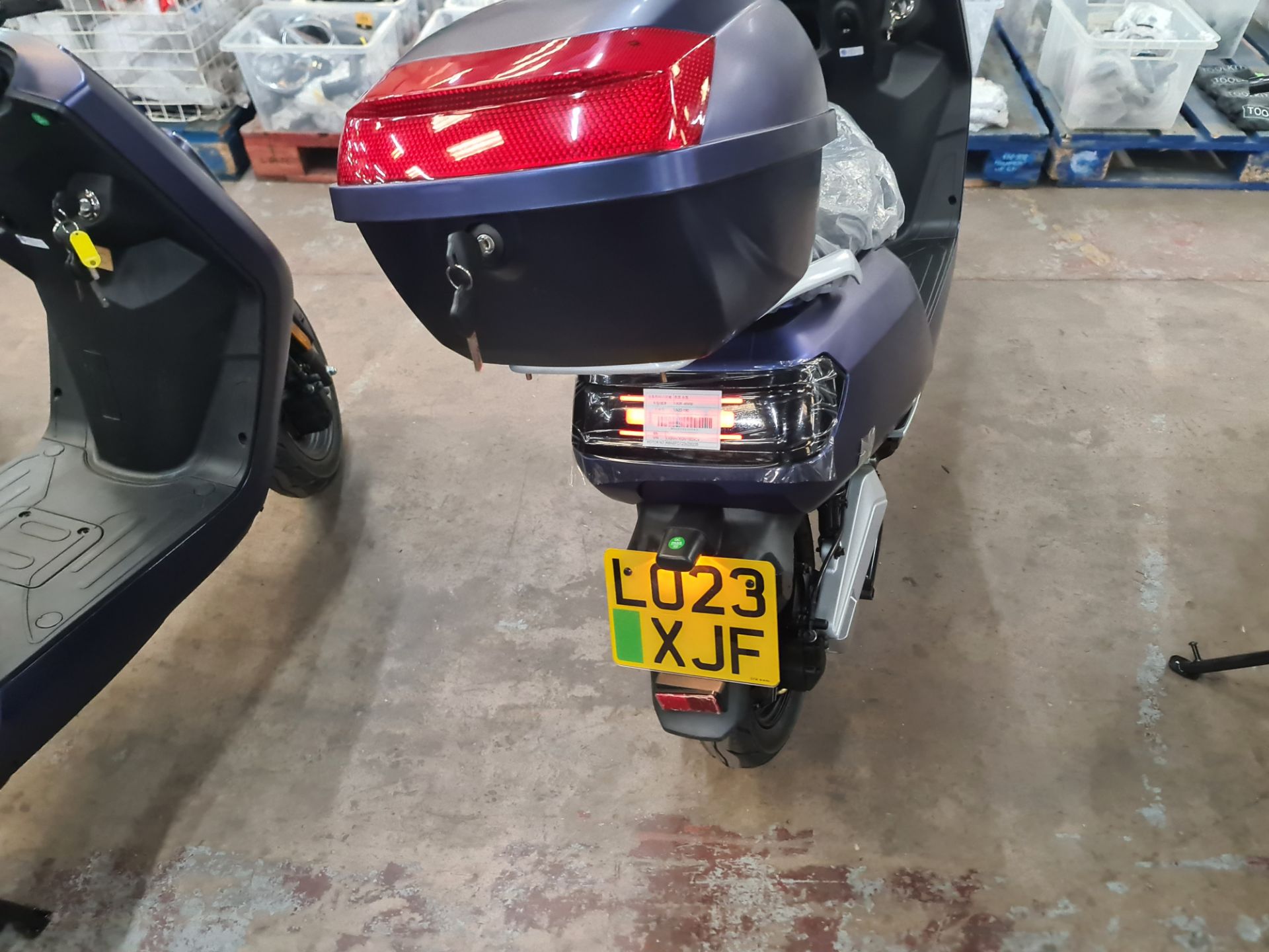 LO23 XJF Senda 3000 dual battery electric moped, colour: blue, 50cc equivalent, 30mph top speed, 90 - Image 12 of 22