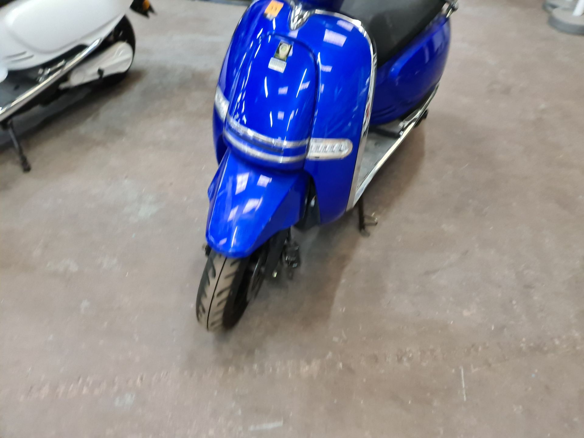 LM70 OCR Ultra 4000 electric scooter, non-runner, Colour: blue, 125cc equivalent, 50mph top speed, 5 - Image 2 of 25