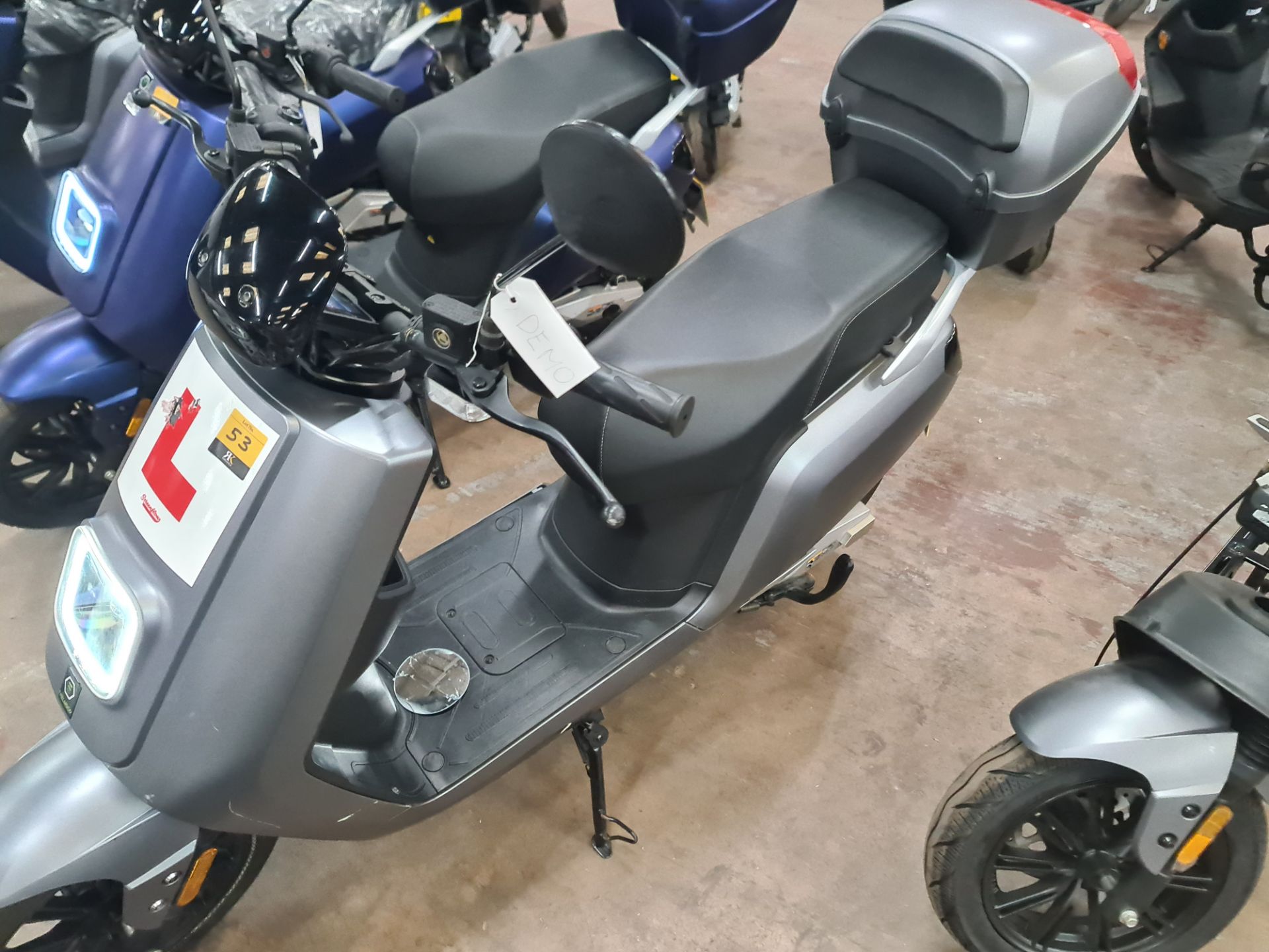 LP70 AXY Senda 3000 dual battery electric moped, colour: grey, 50cc equivalent, 30mph top speed, 90 - Image 4 of 20