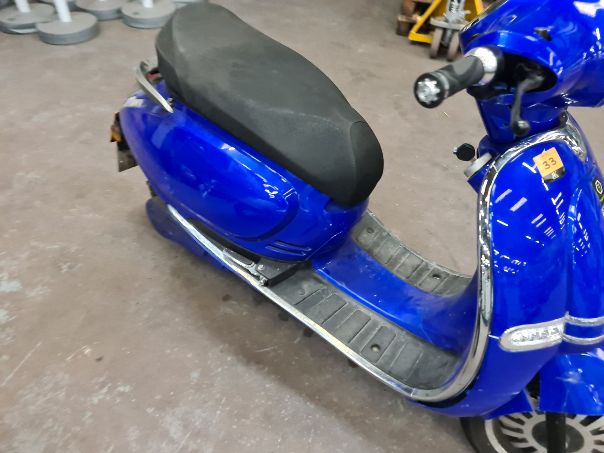 LM70 OCR Ultra 4000 electric scooter, non-runner, Colour: blue, 125cc equivalent, 50mph top speed, 5 - Image 8 of 25