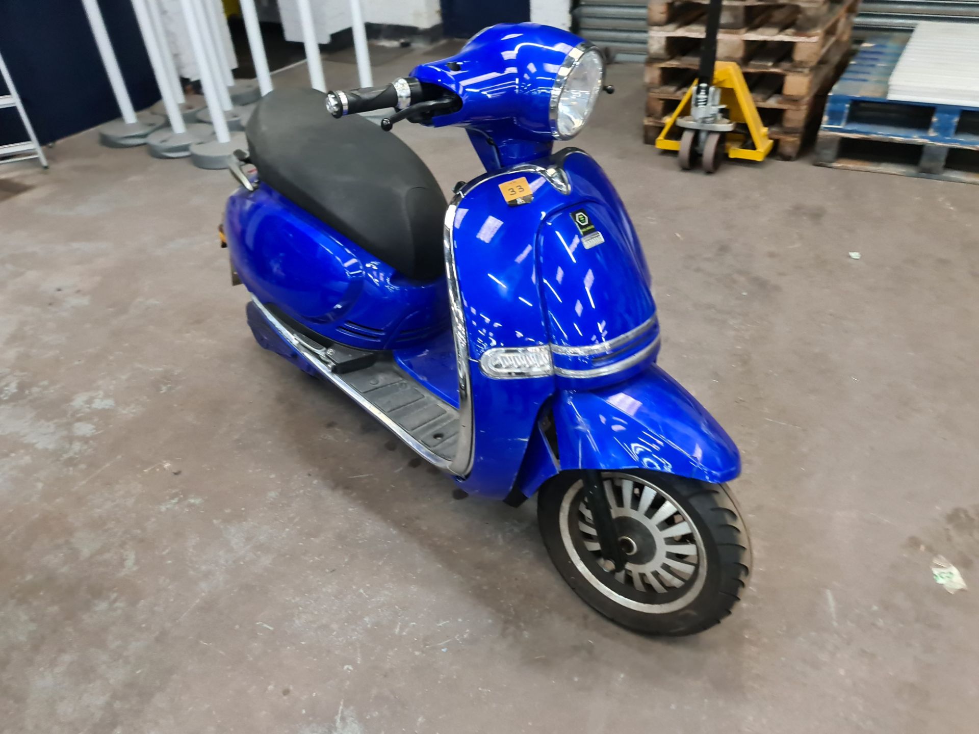 LM70 OCR Ultra 4000 electric scooter, non-runner, Colour: blue, 125cc equivalent, 50mph top speed, 5 - Image 7 of 25