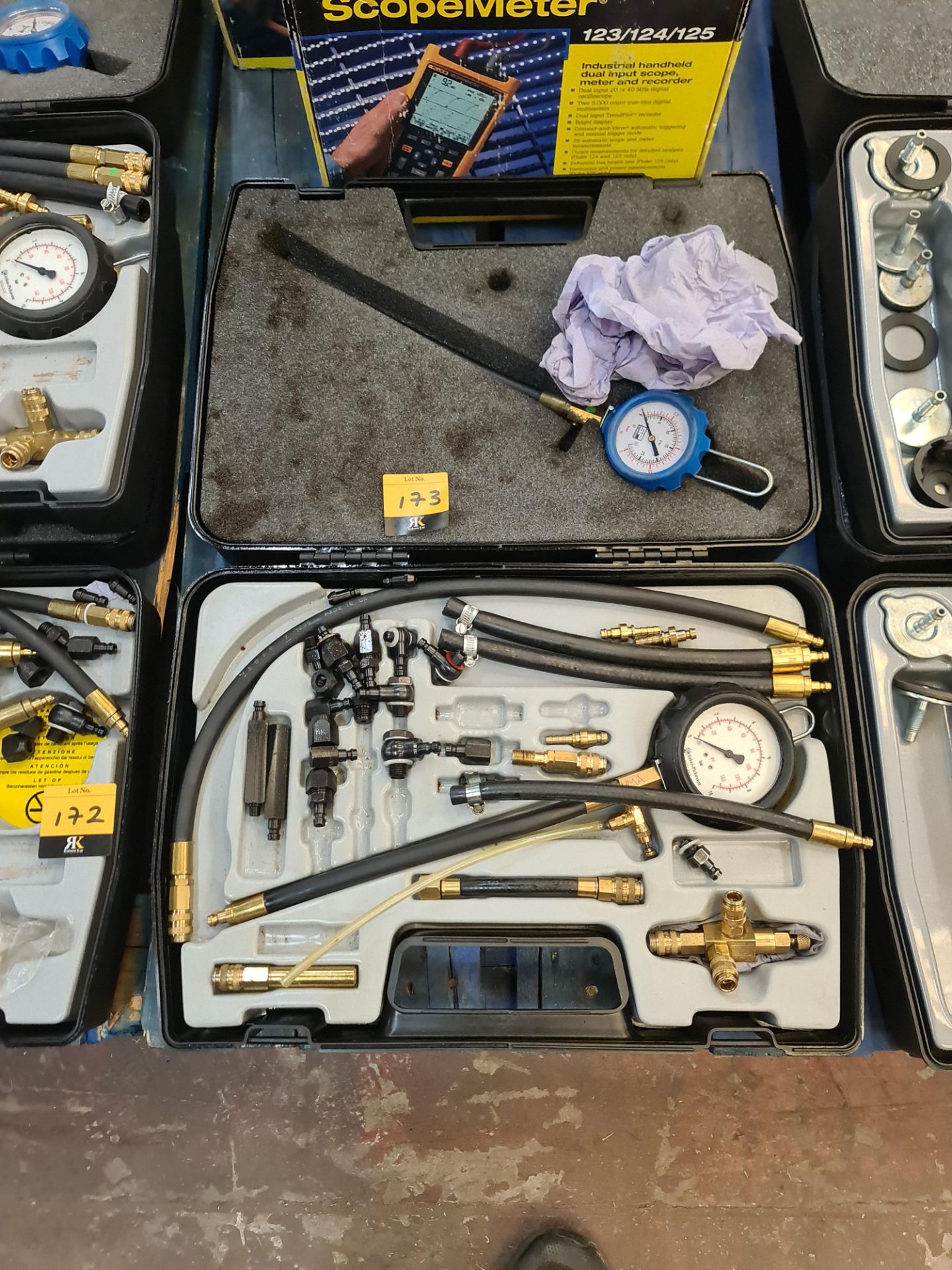 Fuel pressure measurement kit in case with ancillaries