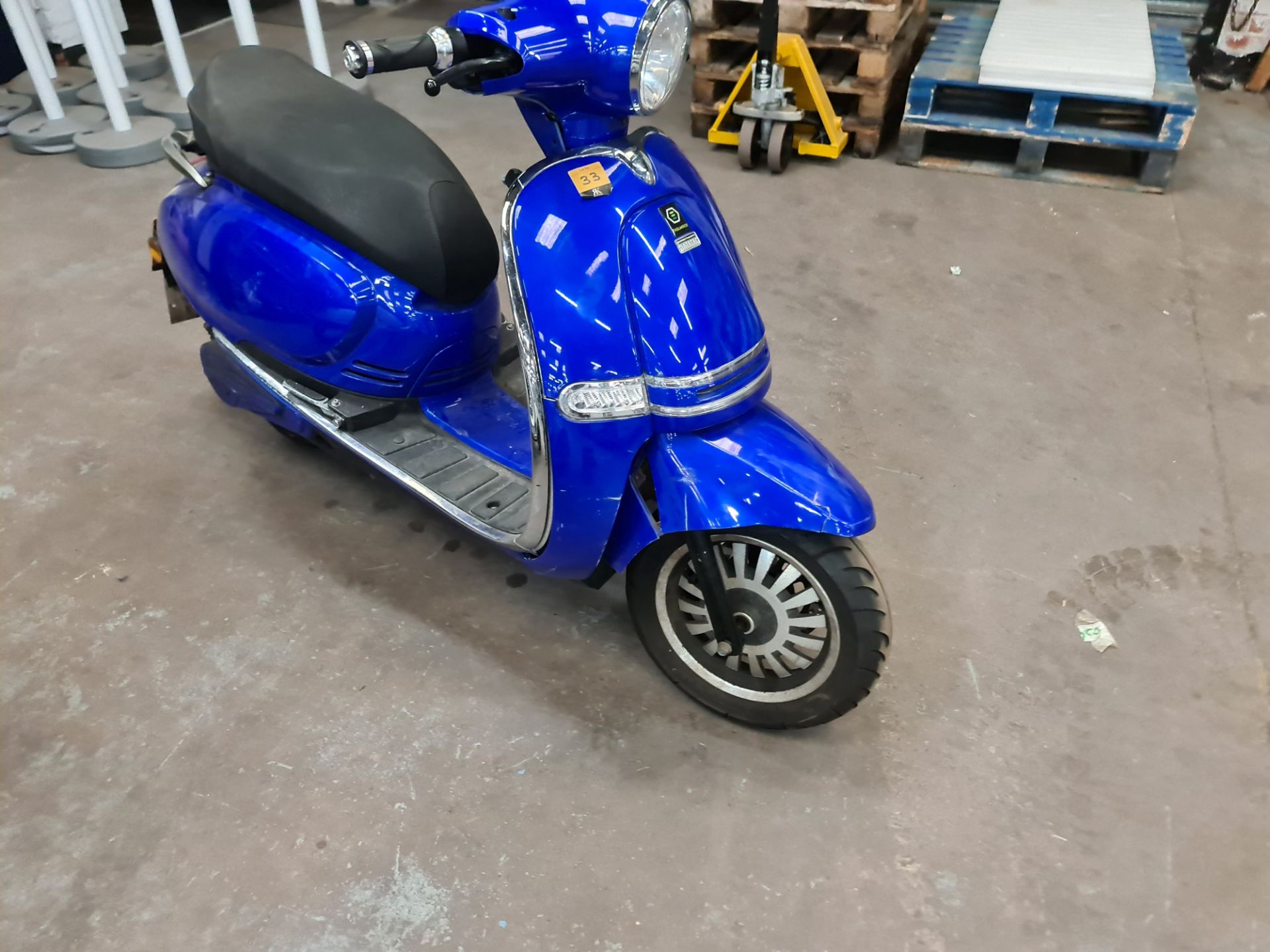 LM70 OCR Ultra 4000 electric scooter, non-runner, Colour: blue, 125cc equivalent, 50mph top speed, 5 - Image 6 of 25