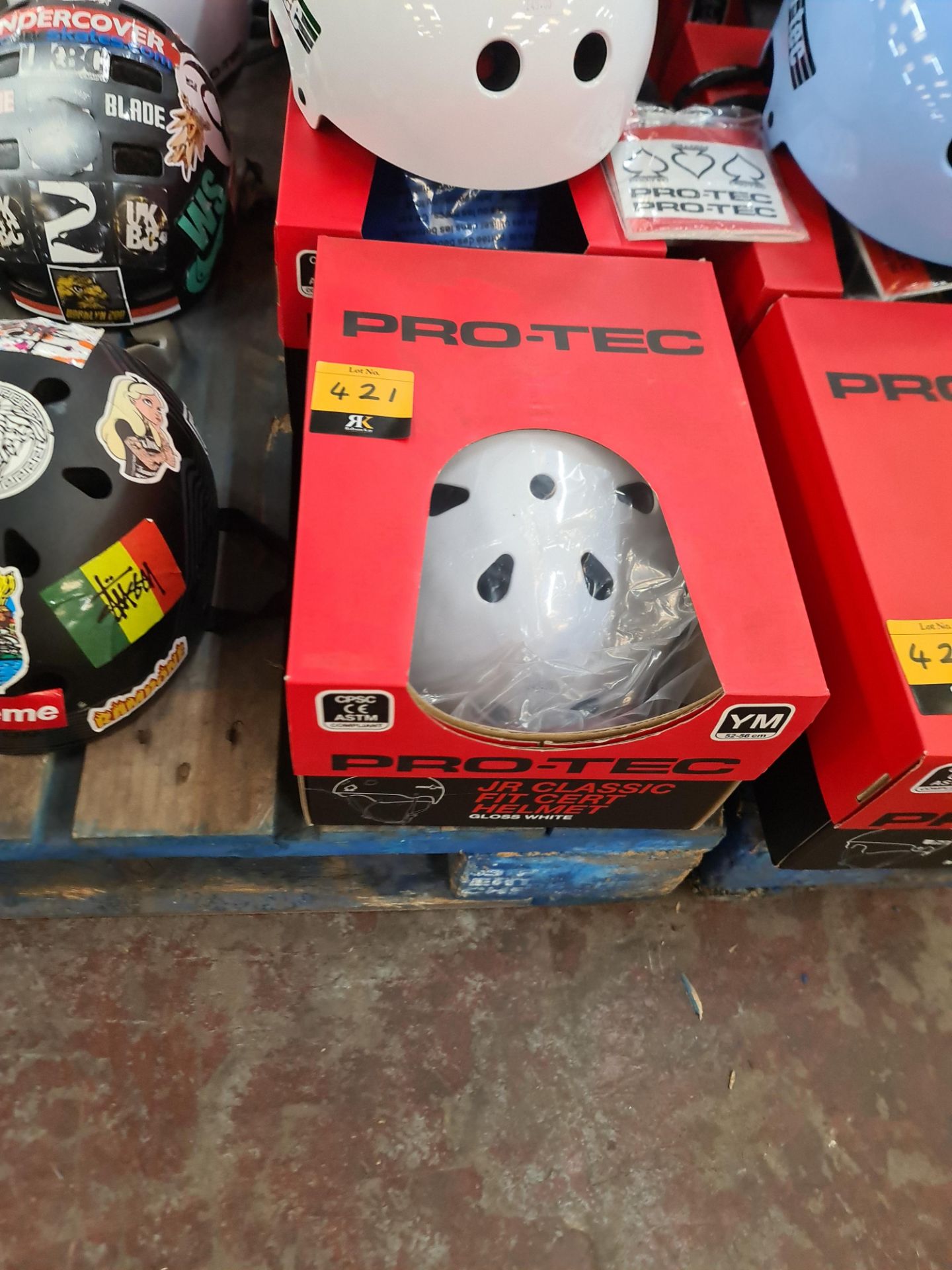 5 off Pro-Tec assorted helmets. Please note that 4 of the helmets include a box however, the boxes - Image 3 of 4