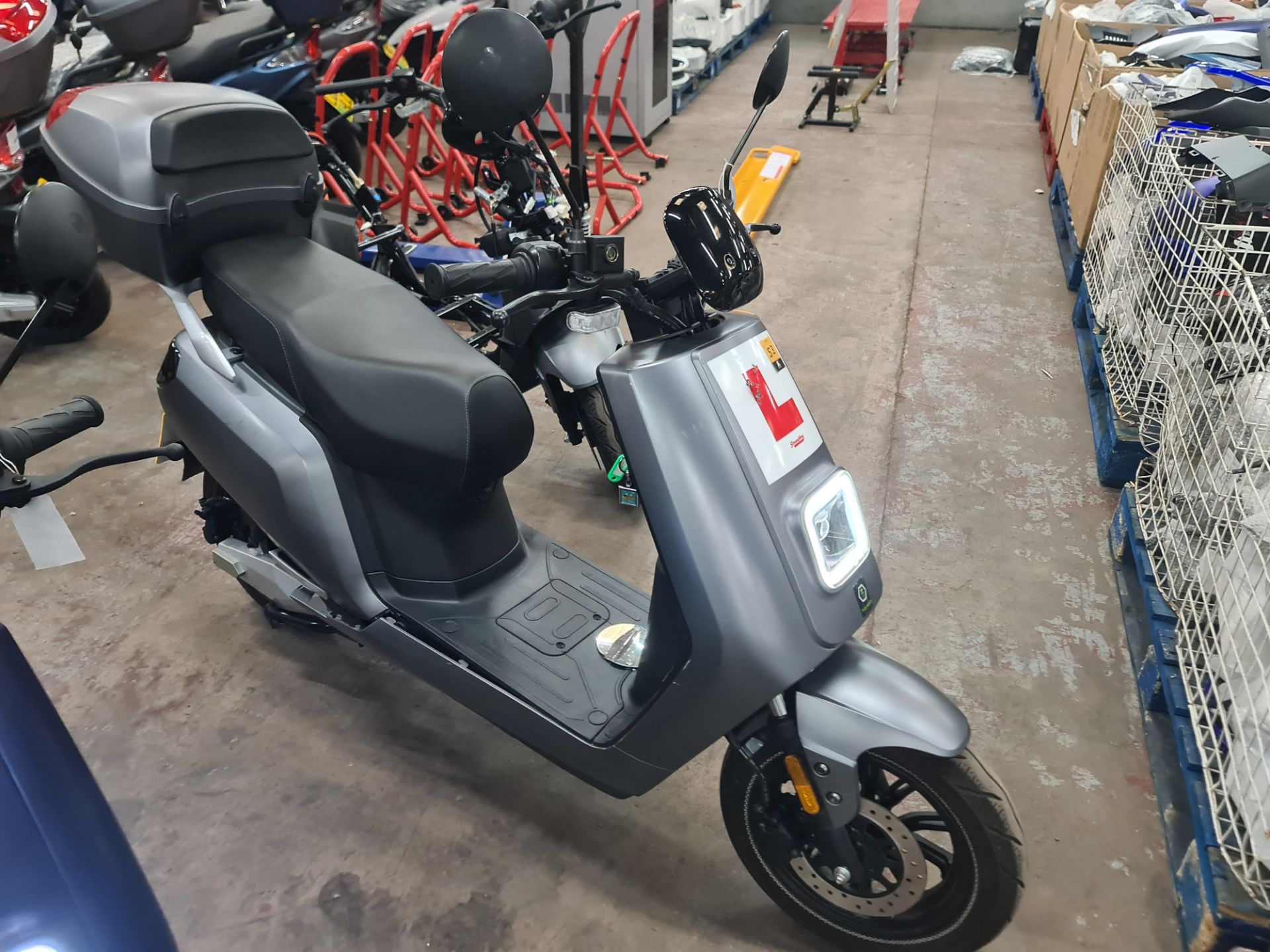 LP70 AXY Senda 3000 dual battery electric moped, colour: grey, 50cc equivalent, 30mph top speed, 90 - Image 6 of 20